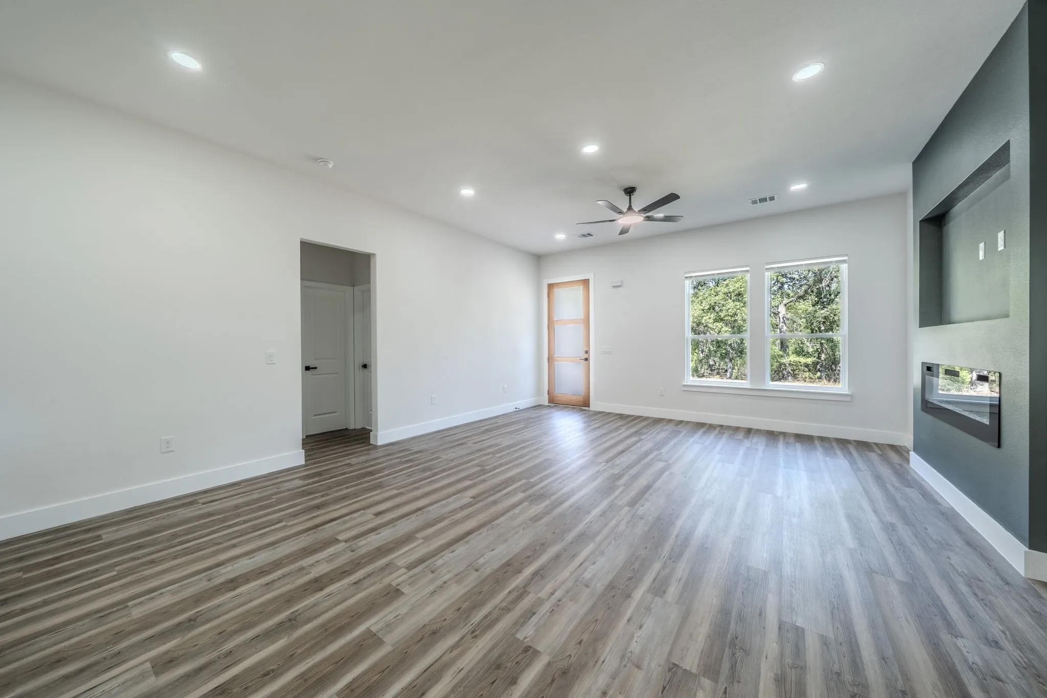 Single Family Residence For Sale in Henderson County , 4860 LA PRADA, Malakoff, Texas 75148, 3 Bedroom, 2 Bathroom, Garage spaces, 1,290 Sqft, built in 2026, mls#21350315, Real Estate Agent in Malakoff, Homes For Sale in Henderson county, Homes For Sale in Malakoff, Realtor in Malakoff Texas, Real Estate Brokerage Independent Realty Texas, Luminita Cordes Realtor
