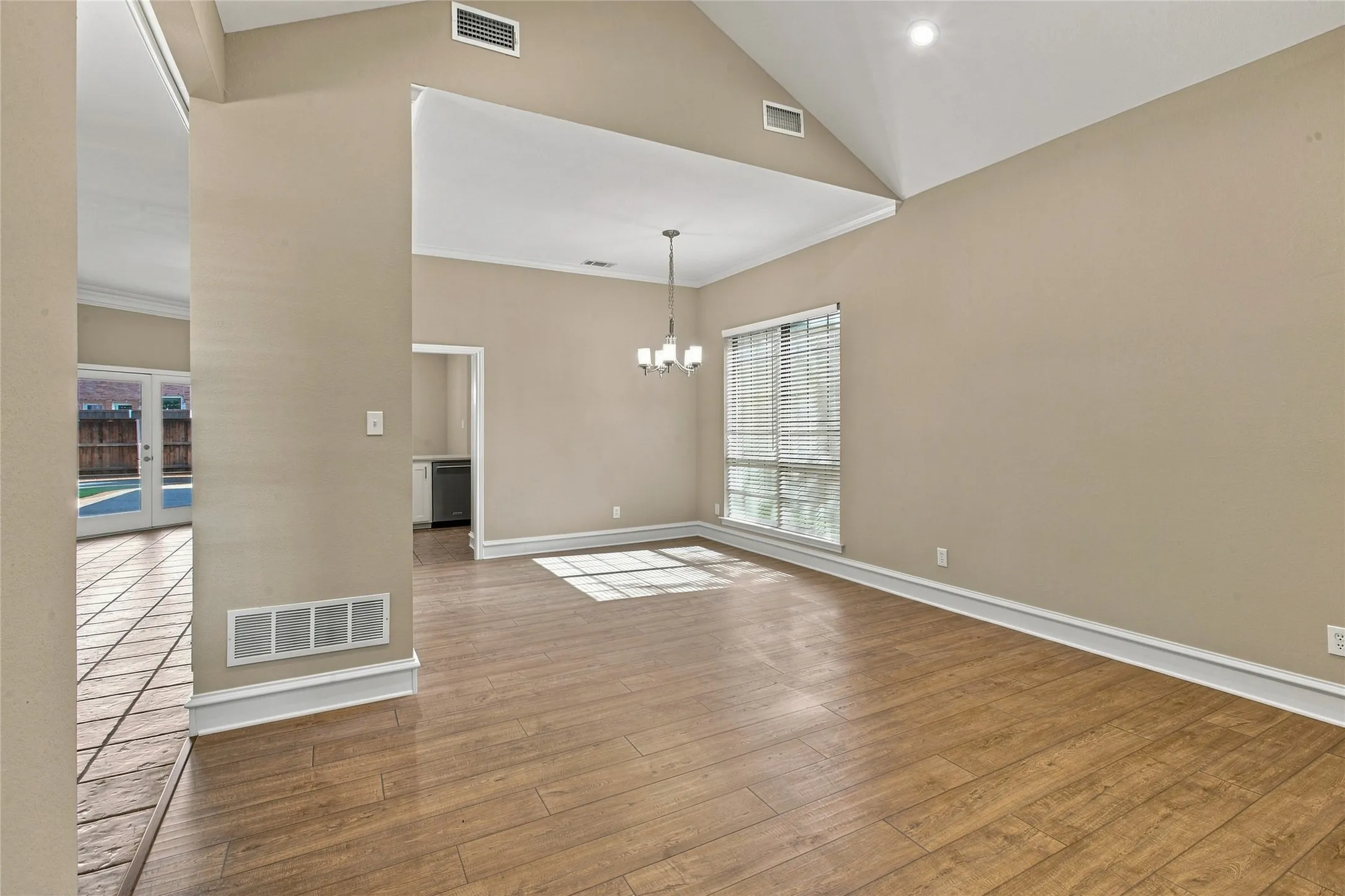 Single Family Residence For Sale in Collin County , 1520 Schooner Bay Drive, Wylie, Texas 75098, 3 Bedroom, 2 Bathroom, 2 Garage spaces, 1,865 Sqft, built in 1988, mls#21349854, Real Estate Agent in Wylie, Homes For Sale in Collin county, Homes For Sale in Wylie, Realtor in Wylie Texas, Real Estate Brokerage Independent Realty Texas, Luminita Cordes Realtor