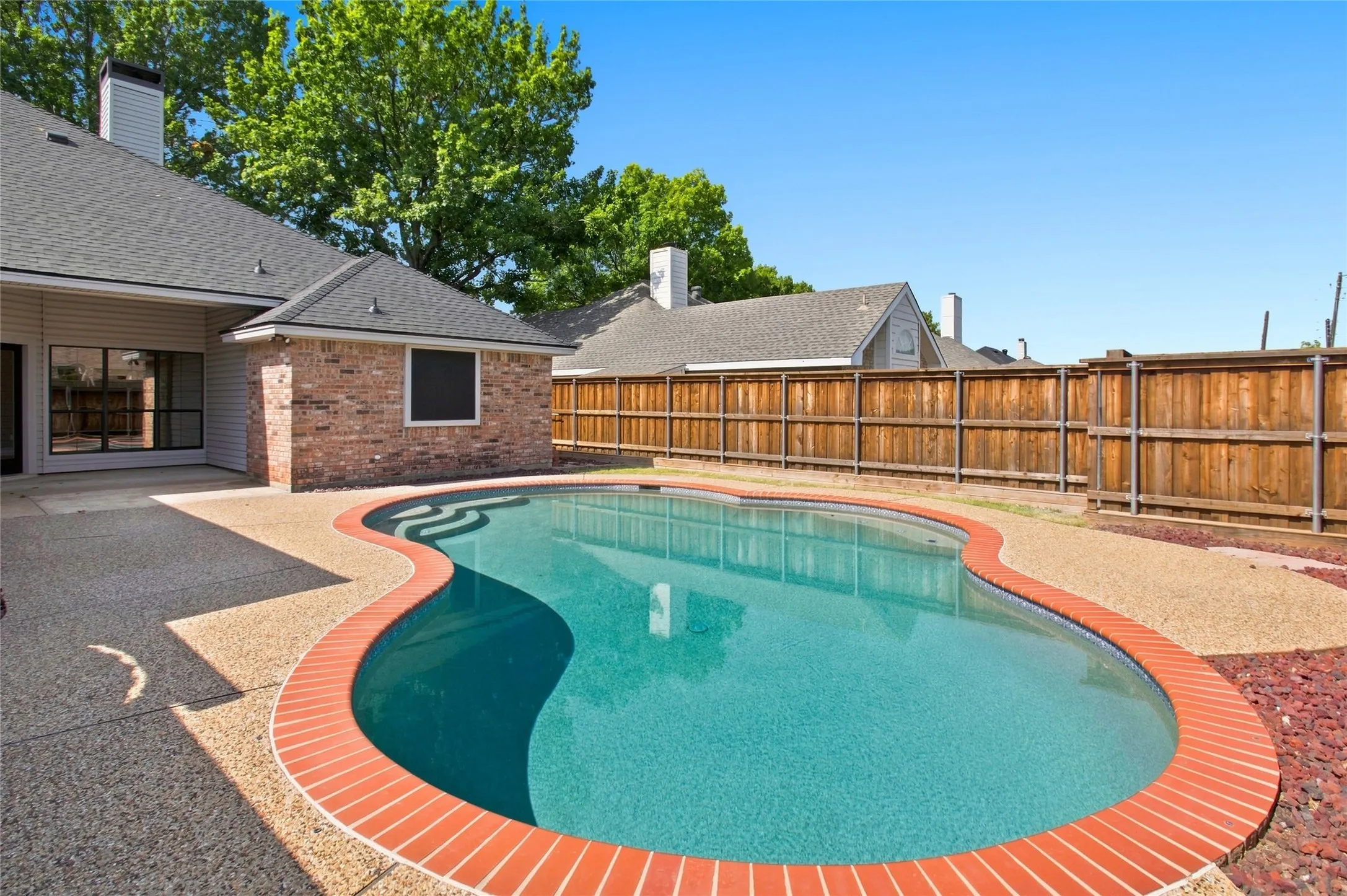 Single Family Residence For Sale in Collin County , 1520 Schooner Bay Drive, Wylie, Texas 75098, 3 Bedroom, 2 Bathroom, 2 Garage spaces, 1,865 Sqft, built in 1988, mls#21349854, Real Estate Agent in Wylie, Homes For Sale in Collin county, Homes For Sale in Wylie, Realtor in Wylie Texas, Real Estate Brokerage Independent Realty Texas, Luminita Cordes Realtor