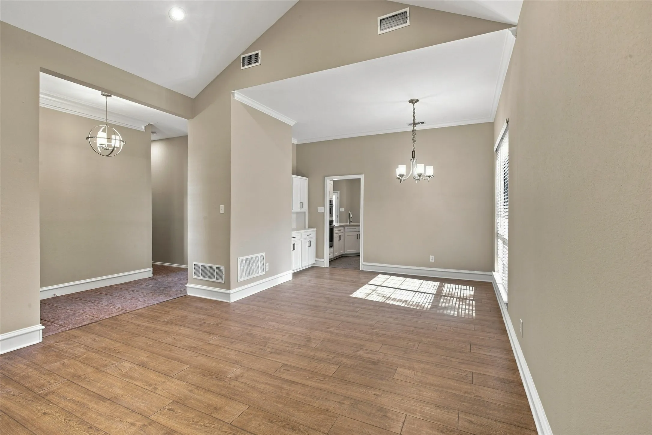 Single Family Residence For Sale in Collin County , 1520 Schooner Bay Drive, Wylie, Texas 75098, 3 Bedroom, 2 Bathroom, 2 Garage spaces, 1,865 Sqft, built in 1988, mls#21349854, Real Estate Agent in Wylie, Homes For Sale in Collin county, Homes For Sale in Wylie, Realtor in Wylie Texas, Real Estate Brokerage Independent Realty Texas, Luminita Cordes Realtor