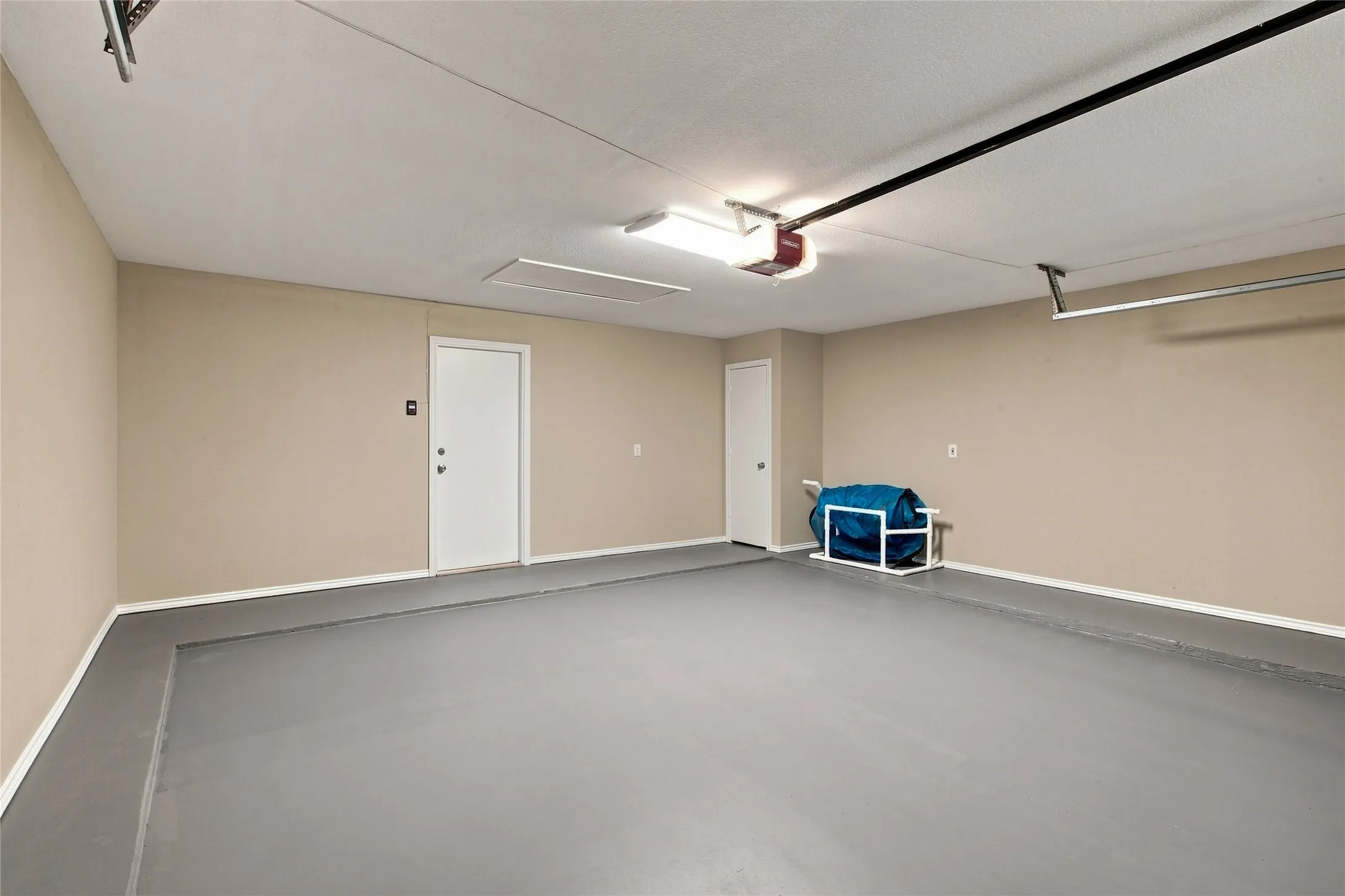 Single Family Residence For Sale in Collin County , 1520 Schooner Bay Drive, Wylie, Texas 75098, 3 Bedroom, 2 Bathroom, 2 Garage spaces, 1,865 Sqft, built in 1988, mls#21349854, Real Estate Agent in Wylie, Homes For Sale in Collin county, Homes For Sale in Wylie, Realtor in Wylie Texas, Real Estate Brokerage Independent Realty Texas, Luminita Cordes Realtor