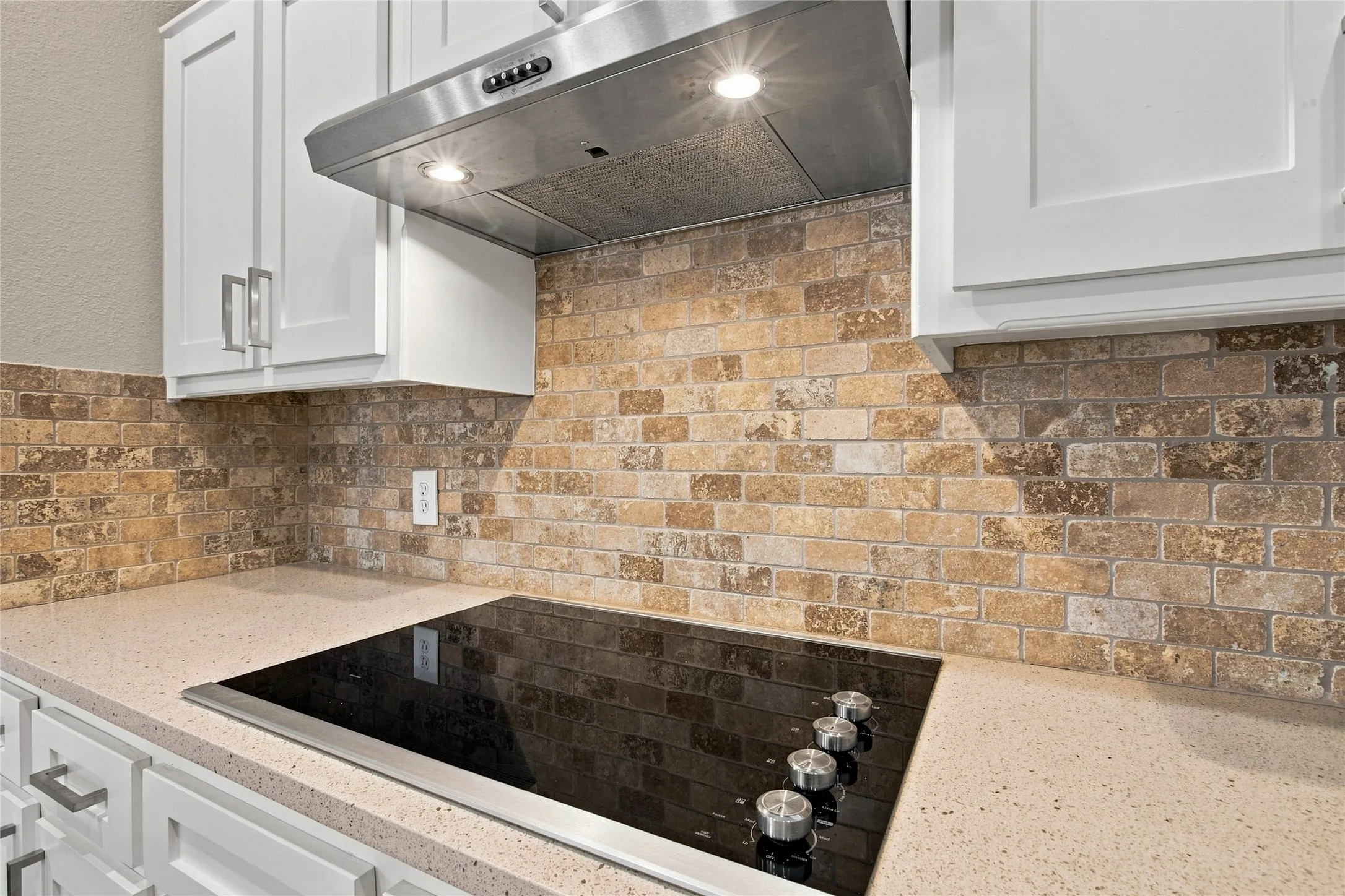 Single Family Residence For Sale in Collin County , 1520 Schooner Bay Drive, Wylie, Texas 75098, 3 Bedroom, 2 Bathroom, 2 Garage spaces, 1,865 Sqft, built in 1988, mls#21349854, Real Estate Agent in Wylie, Homes For Sale in Collin county, Homes For Sale in Wylie, Realtor in Wylie Texas, Real Estate Brokerage Independent Realty Texas, Luminita Cordes Realtor