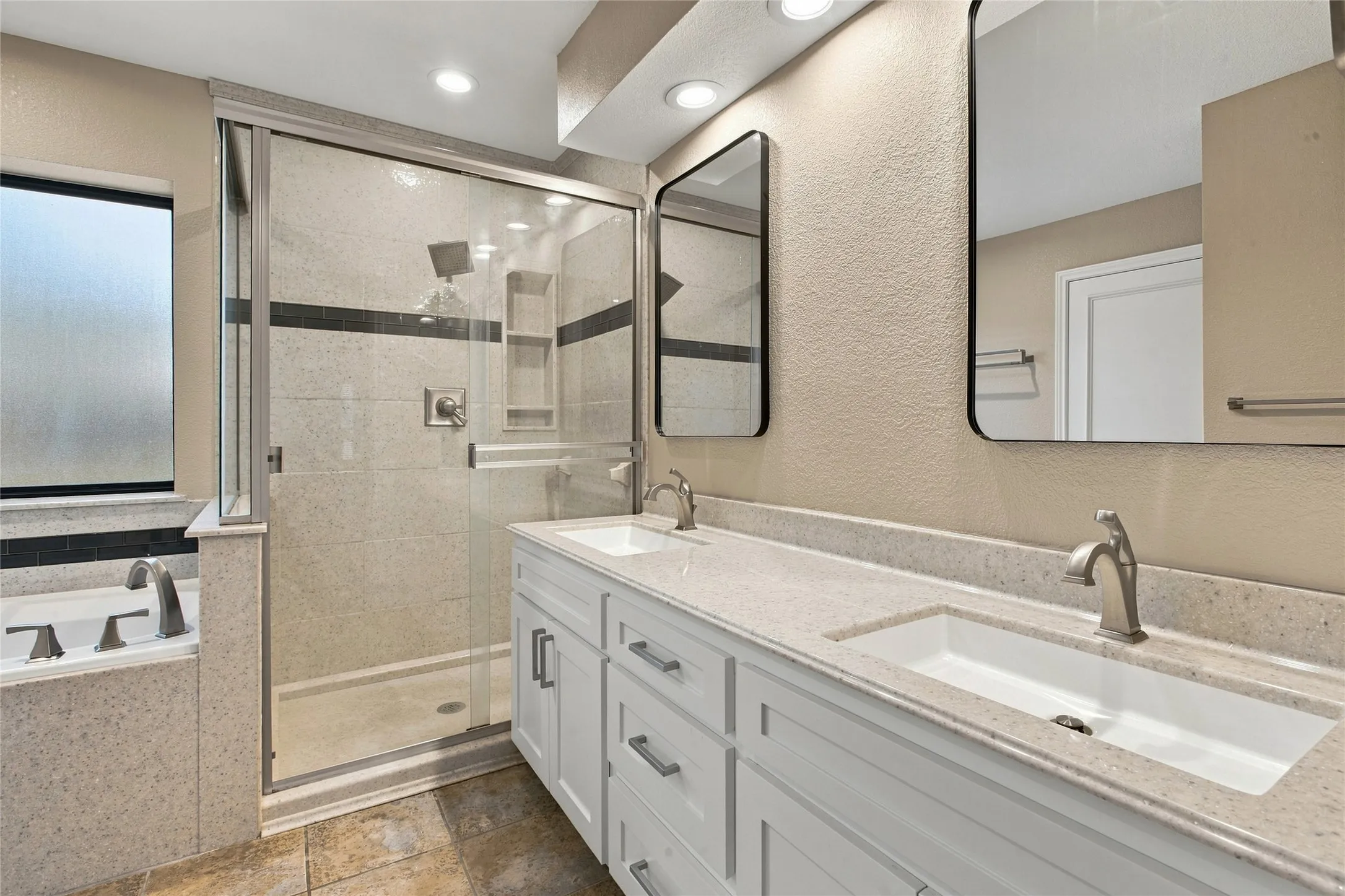 Single Family Residence For Sale in Collin County , 1520 Schooner Bay Drive, Wylie, Texas 75098, 3 Bedroom, 2 Bathroom, 2 Garage spaces, 1,865 Sqft, built in 1988, mls#21349854, Real Estate Agent in Wylie, Homes For Sale in Collin county, Homes For Sale in Wylie, Realtor in Wylie Texas, Real Estate Brokerage Independent Realty Texas, Luminita Cordes Realtor