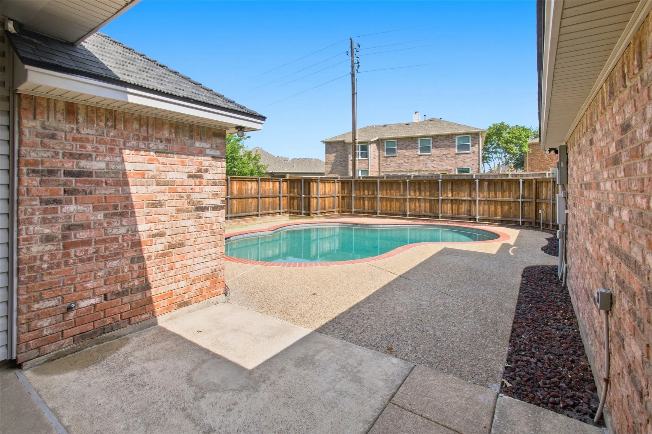 Single Family Residence For Sale in Collin County , 1520 Schooner Bay Drive, Wylie, Texas 75098, 3 Bedroom, 2 Bathroom, 2 Garage spaces, 1,865 Sqft, built in 1988, mls#21349854, Real Estate Agent in Wylie, Homes For Sale in Collin county, Homes For Sale in Wylie, Realtor in Wylie Texas, Real Estate Brokerage Independent Realty Texas, Luminita Cordes Realtor