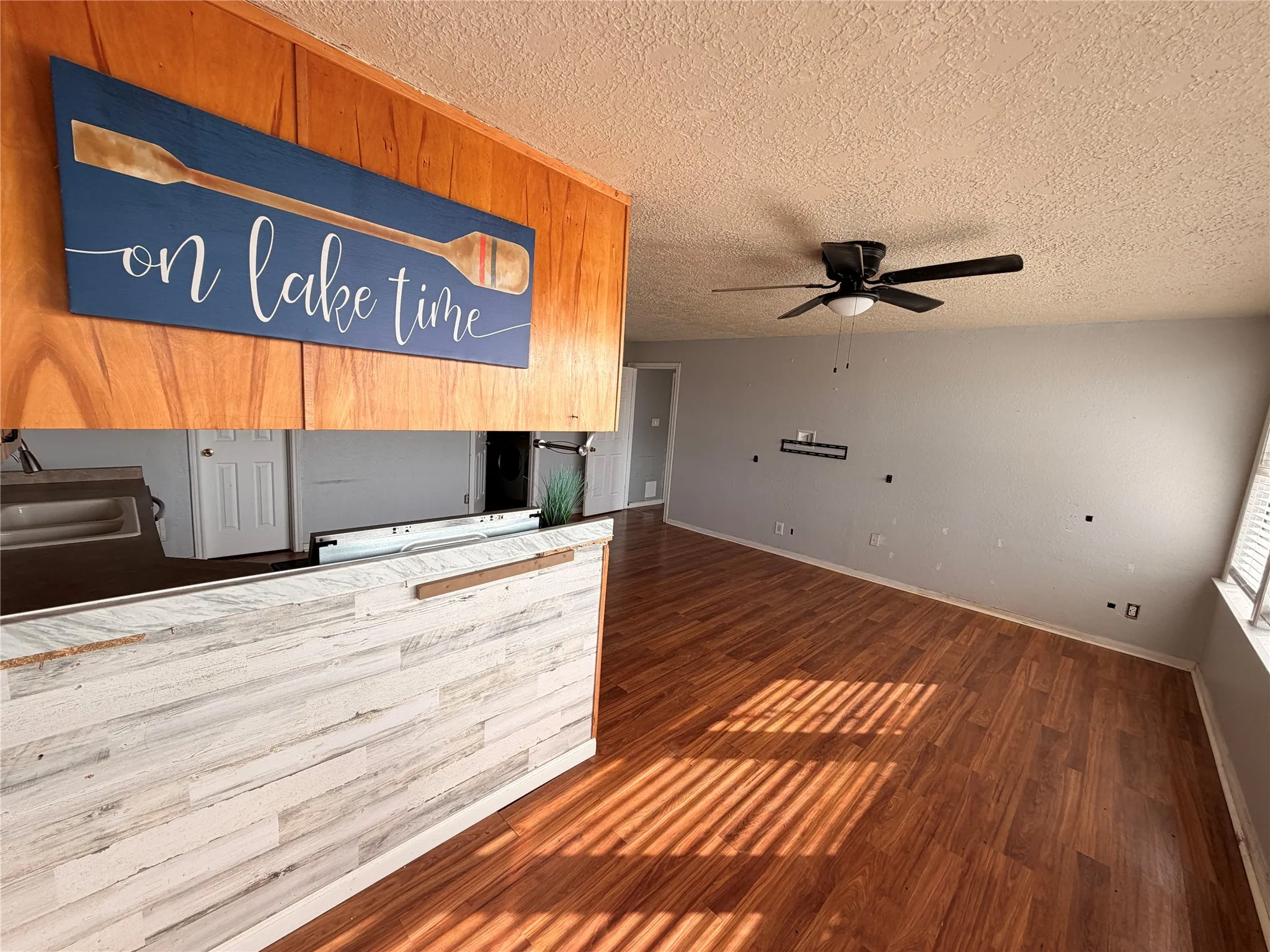Single Family Residence For Sale in Brown County , 223 Avolyn Drive, Brownwood, Texas 76801, 1 Bedroom, 2 Bathroom, Garage spaces, 888 Sqft, built in 0, mls#21350723, Real Estate Agent in Brownwood, Homes For Sale in Brown county, Homes For Sale in Brownwood, Realtor in Brownwood Texas, Real Estate Brokerage Independent Realty Texas, Luminita Cordes Realtor