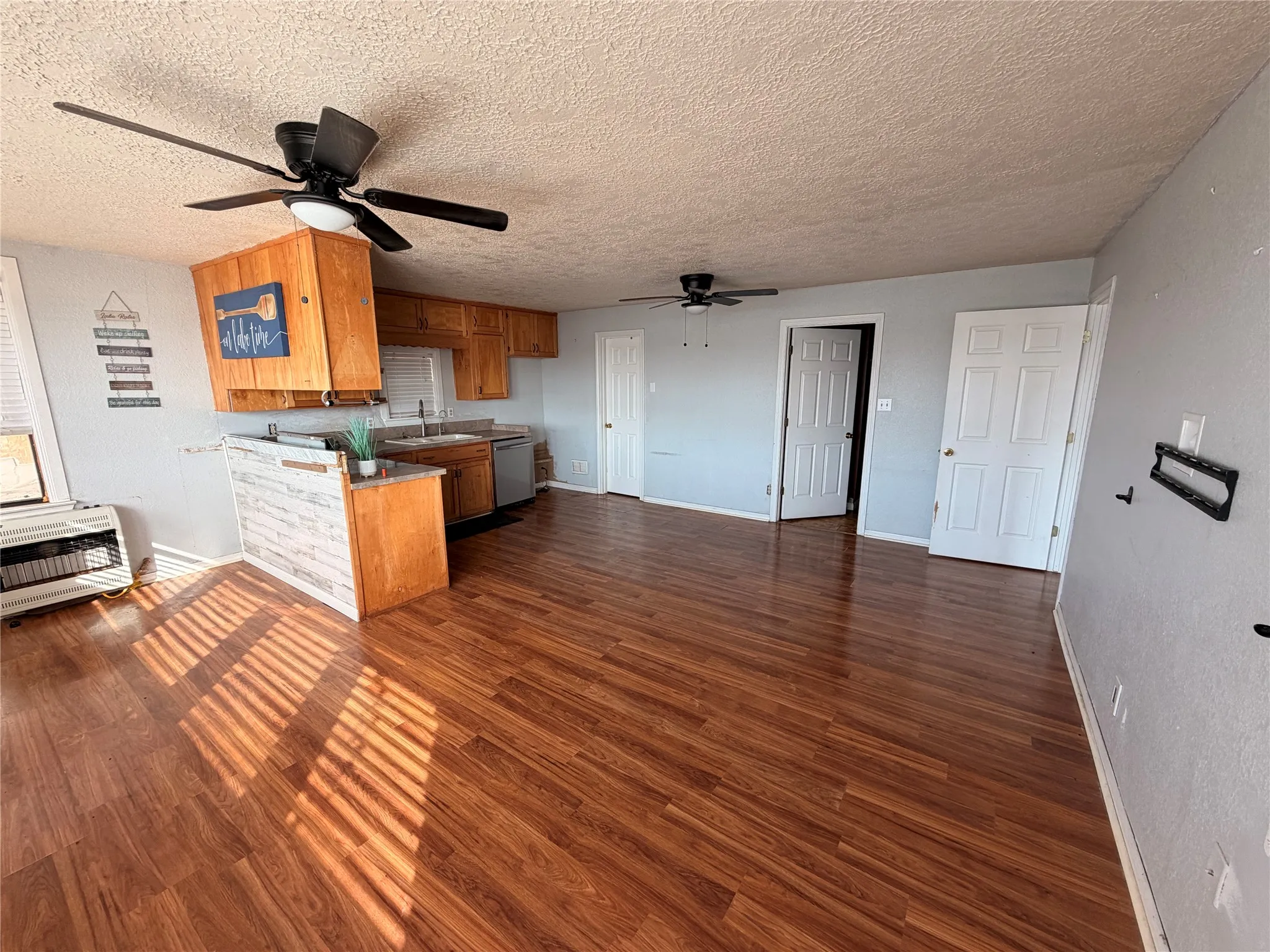 Single Family Residence For Sale in Brown County , 223 Avolyn Drive, Brownwood, Texas 76801, 1 Bedroom, 2 Bathroom, Garage spaces, 888 Sqft, built in 0, mls#21350723, Real Estate Agent in Brownwood, Homes For Sale in Brown county, Homes For Sale in Brownwood, Realtor in Brownwood Texas, Real Estate Brokerage Independent Realty Texas, Luminita Cordes Realtor