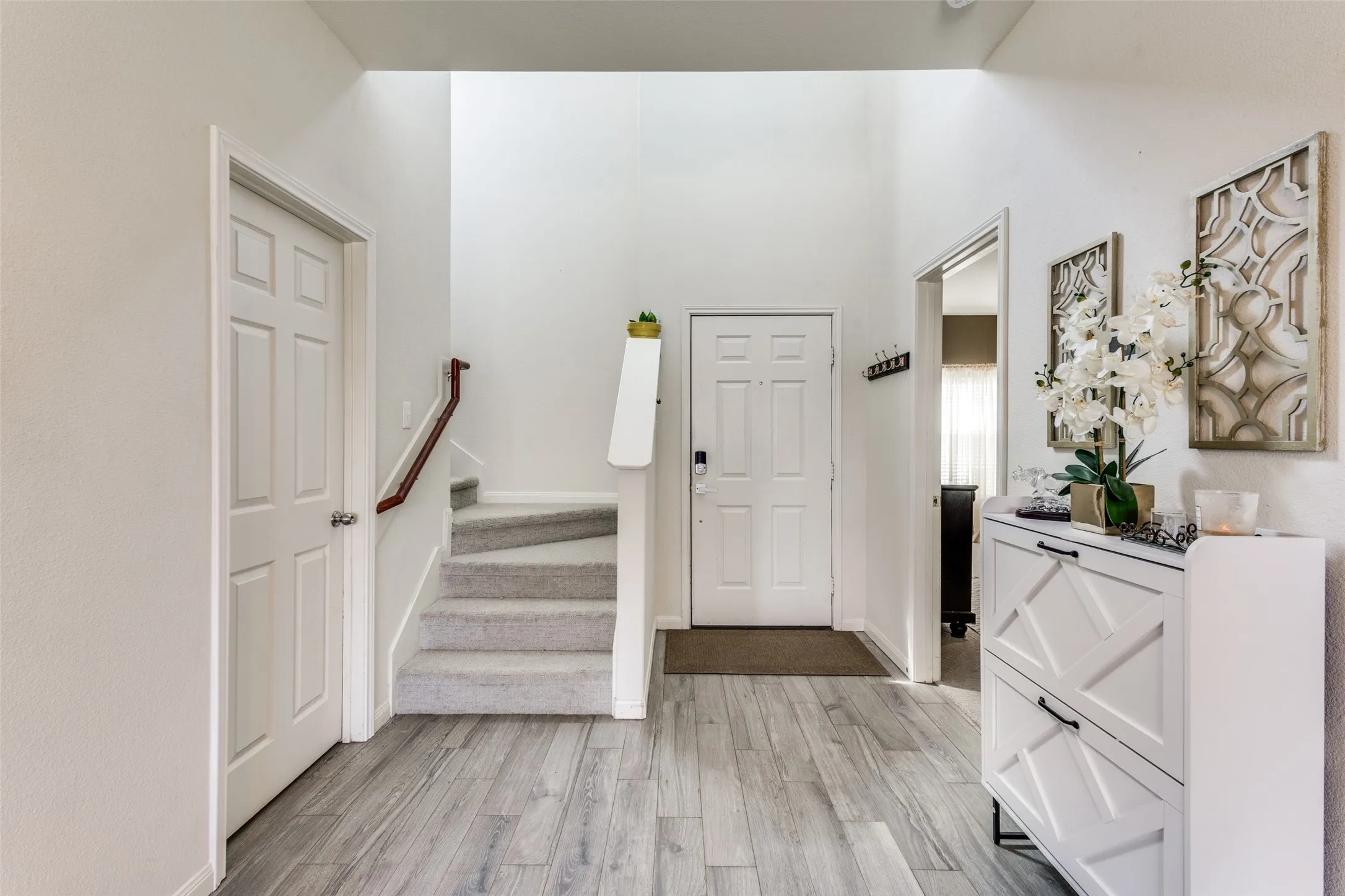 Single Family Residence For Sale in Collin County , 201 Oriole Drive, Anna, Texas 75409, 4 Bedroom, 3 Bathroom, 2 Garage spaces, 2,182 Sqft, built in 2013, mls#21350286, Real Estate Agent in Anna, Homes For Sale in Collin county, Homes For Sale in Anna, Realtor in Anna Texas, Real Estate Brokerage Independent Realty Texas, Luminita Cordes Realtor