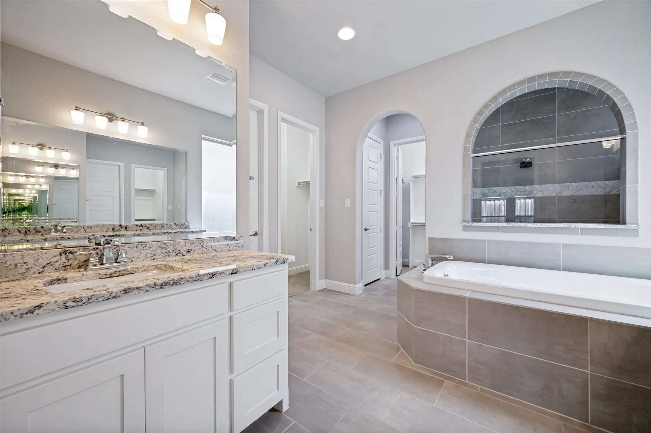 Single Family Residence For Sale in Denton County , 764 Thoroughbred Avenue, Frisco, Texas 75036, 4 Bedroom, 5 Bathroom, 2 Garage spaces, 3,587 Sqft, built in 2017, mls#21350635, Real Estate Agent in Frisco, Homes For Sale in Denton county, Homes For Sale in Frisco, Realtor in Frisco Texas, Real Estate Brokerage Independent Realty Texas, Luminita Cordes Realtor