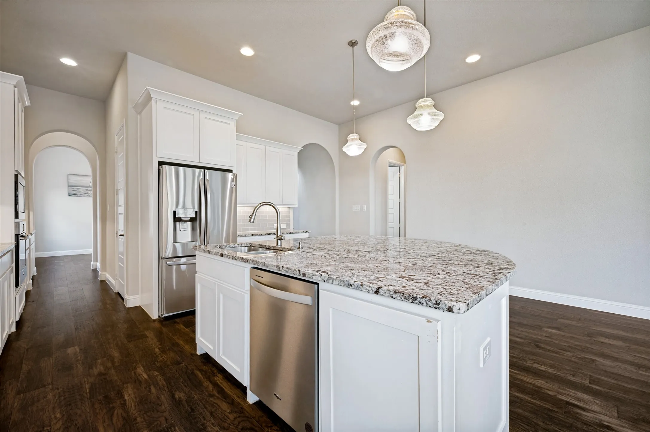 Single Family Residence For Sale in Denton County , 764 Thoroughbred Avenue, Frisco, Texas 75036, 4 Bedroom, 5 Bathroom, 2 Garage spaces, 3,587 Sqft, built in 2017, mls#21350635, Real Estate Agent in Frisco, Homes For Sale in Denton county, Homes For Sale in Frisco, Realtor in Frisco Texas, Real Estate Brokerage Independent Realty Texas, Luminita Cordes Realtor