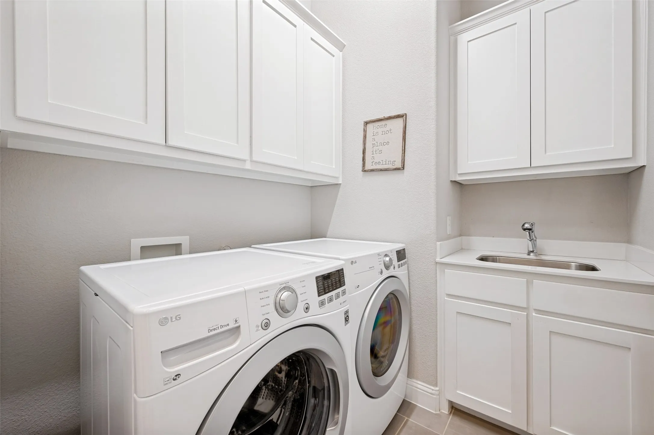 Single Family Residence For Sale in Denton County , 764 Thoroughbred Avenue, Frisco, Texas 75036, 4 Bedroom, 5 Bathroom, 2 Garage spaces, 3,587 Sqft, built in 2017, mls#21350635, Real Estate Agent in Frisco, Homes For Sale in Denton county, Homes For Sale in Frisco, Realtor in Frisco Texas, Real Estate Brokerage Independent Realty Texas, Luminita Cordes Realtor