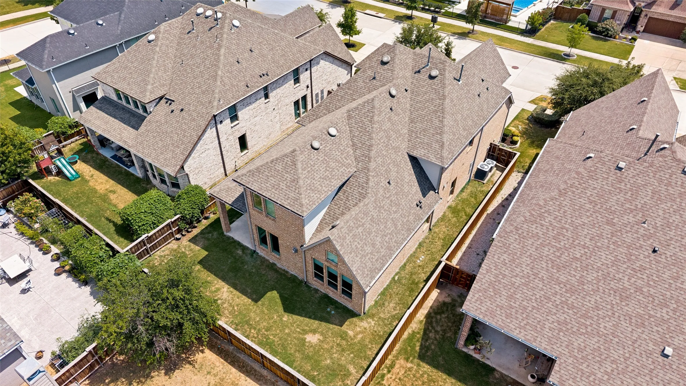 Single Family Residence For Sale in Denton County , 764 Thoroughbred Avenue, Frisco, Texas 75036, 4 Bedroom, 5 Bathroom, 2 Garage spaces, 3,587 Sqft, built in 2017, mls#21350635, Real Estate Agent in Frisco, Homes For Sale in Denton county, Homes For Sale in Frisco, Realtor in Frisco Texas, Real Estate Brokerage Independent Realty Texas, Luminita Cordes Realtor