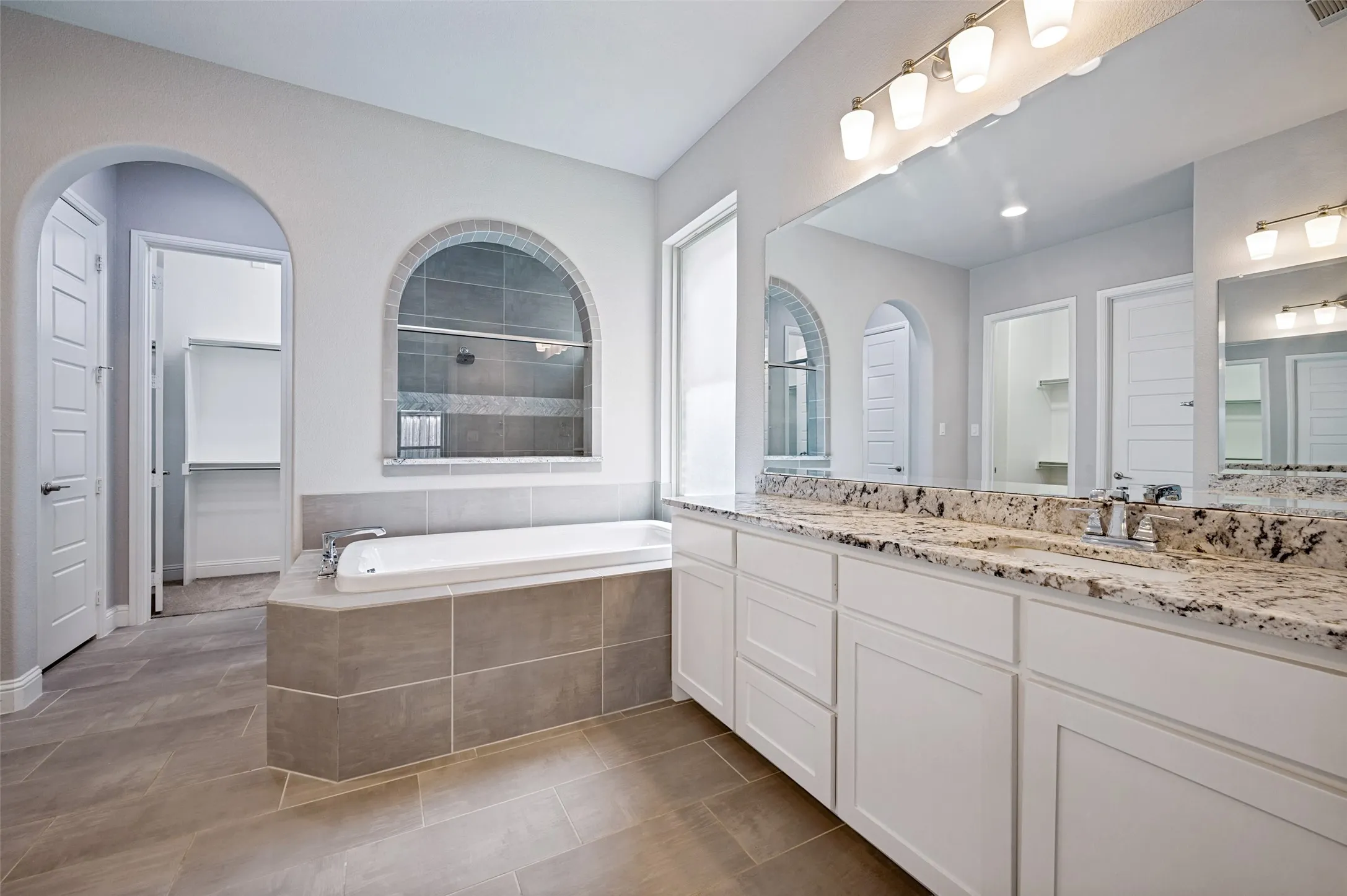 Single Family Residence For Sale in Denton County , 764 Thoroughbred Avenue, Frisco, Texas 75036, 4 Bedroom, 5 Bathroom, 2 Garage spaces, 3,587 Sqft, built in 2017, mls#21350635, Real Estate Agent in Frisco, Homes For Sale in Denton county, Homes For Sale in Frisco, Realtor in Frisco Texas, Real Estate Brokerage Independent Realty Texas, Luminita Cordes Realtor