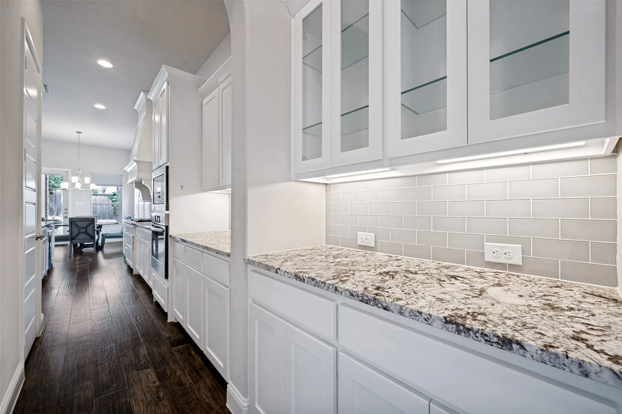 Single Family Residence For Sale in Denton County , 764 Thoroughbred Avenue, Frisco, Texas 75036, 4 Bedroom, 5 Bathroom, 2 Garage spaces, 3,587 Sqft, built in 2017, mls#21350635, Real Estate Agent in Frisco, Homes For Sale in Denton county, Homes For Sale in Frisco, Realtor in Frisco Texas, Real Estate Brokerage Independent Realty Texas, Luminita Cordes Realtor