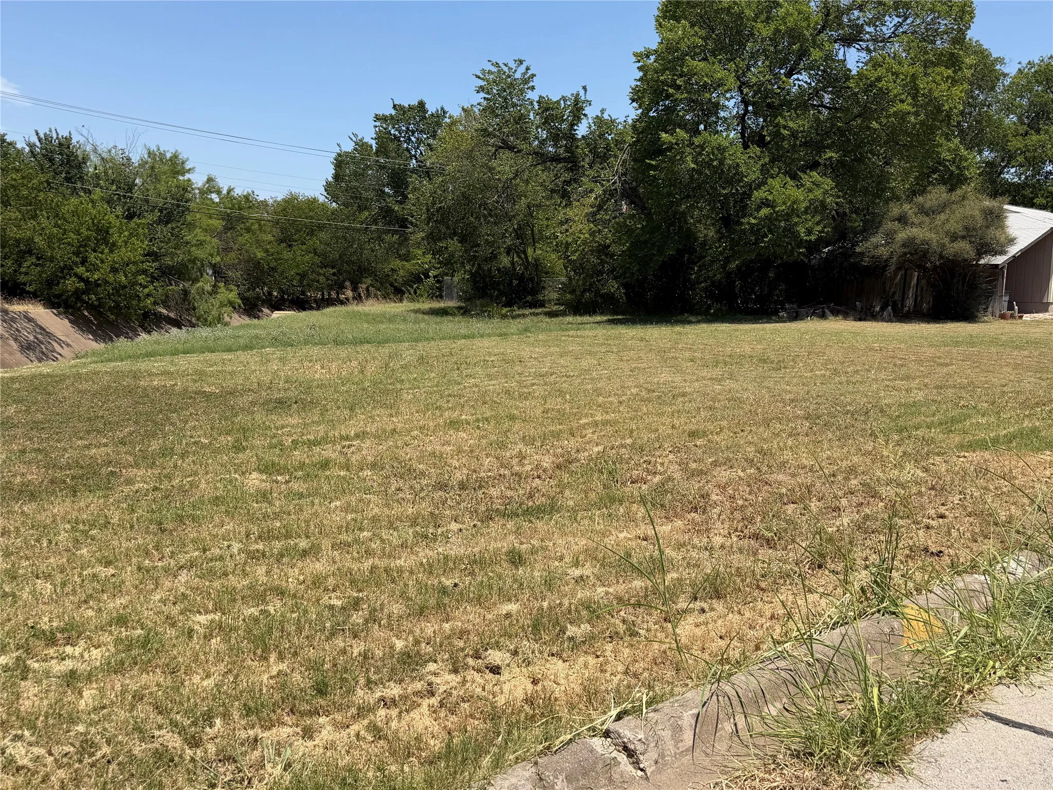 Improved Land For Sale in Tarrant County , 6541 Onyx Drive N, North Richland Hills, Texas 76180, 0, 0, Garage spaces, 0 Sqft, built in 0, Price $20,000, mls#21347346, Real Estate Agent in North Richland Hills, Homes For Sale in Tarrant county, Homes For Sale in North Richland Hills, Realtor in North Richland Hills Texas, Real Estate Brokerage Independent Realty Texas, Luminita Cordes Realtor