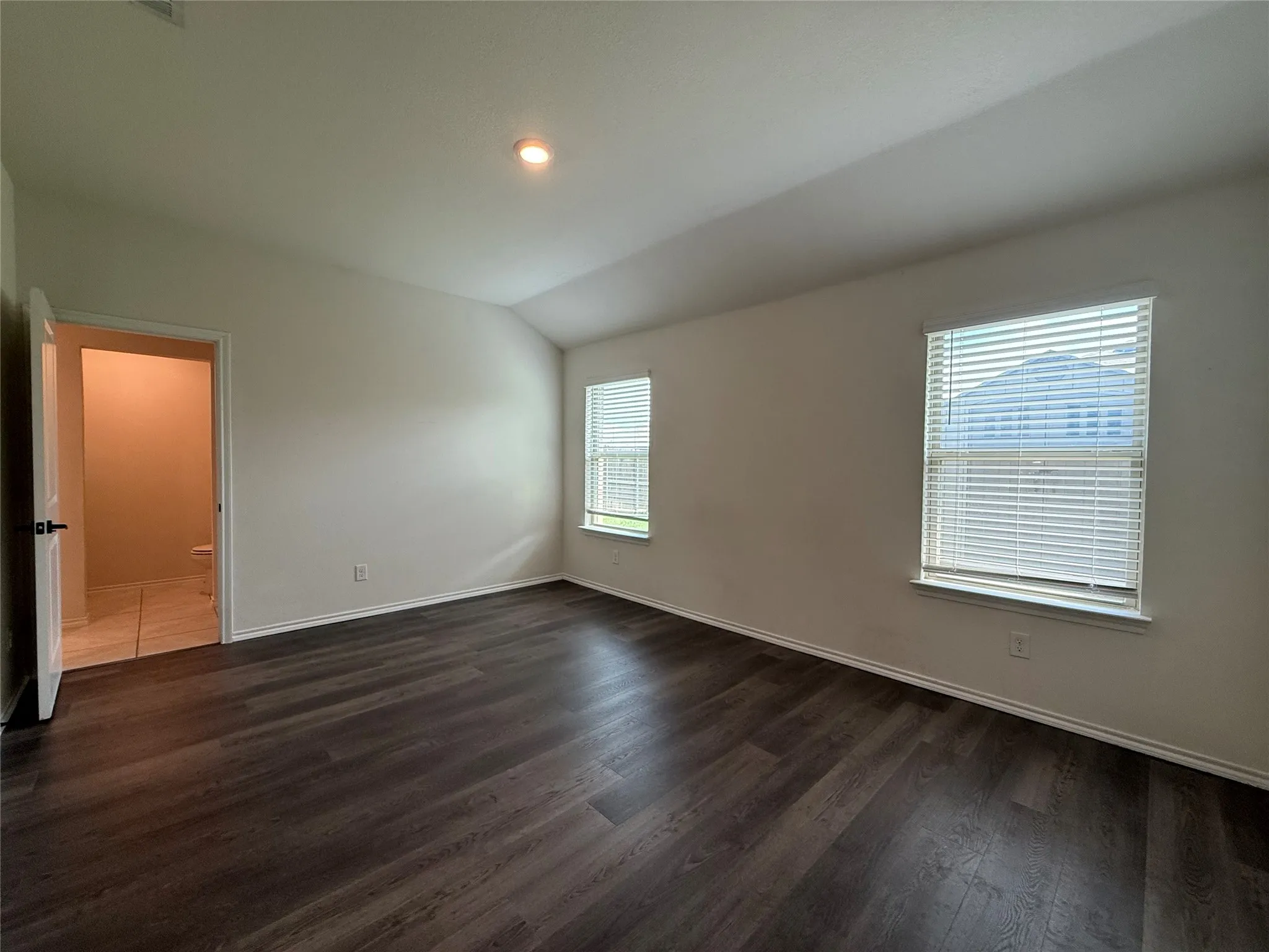 Single Family Residence For Rent in Dallas County , 2702 Marotto Way, Seagoville, Texas 75159, 3 Bedroom, 2 Bathroom, 2 Garage spaces, 1,531 Sqft, built in 2020, mls#21350743, Real Estate Agent in Seagoville, Homes For Rent in Dallas county, Homes For Rent in Seagoville, Realtor in Seagoville Texas, Real Estate Brokerage Independent Realty Texas, Luminita Cordes Realtor
