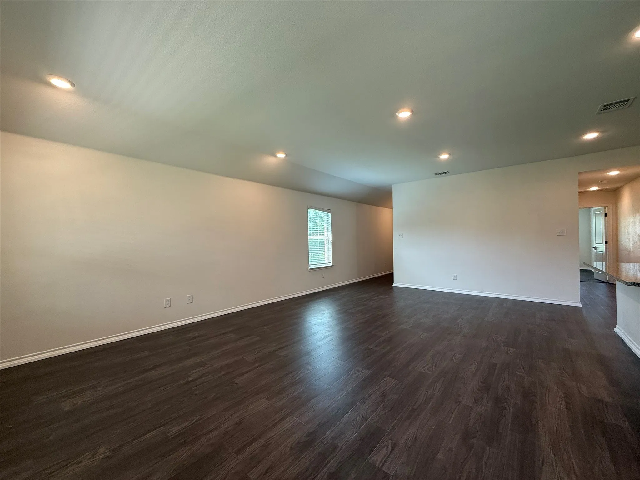 Single Family Residence For Rent in Dallas County , 2702 Marotto Way, Seagoville, Texas 75159, 3 Bedroom, 2 Bathroom, 2 Garage spaces, 1,531 Sqft, built in 2020, mls#21350743, Real Estate Agent in Seagoville, Homes For Rent in Dallas county, Homes For Rent in Seagoville, Realtor in Seagoville Texas, Real Estate Brokerage Independent Realty Texas, Luminita Cordes Realtor