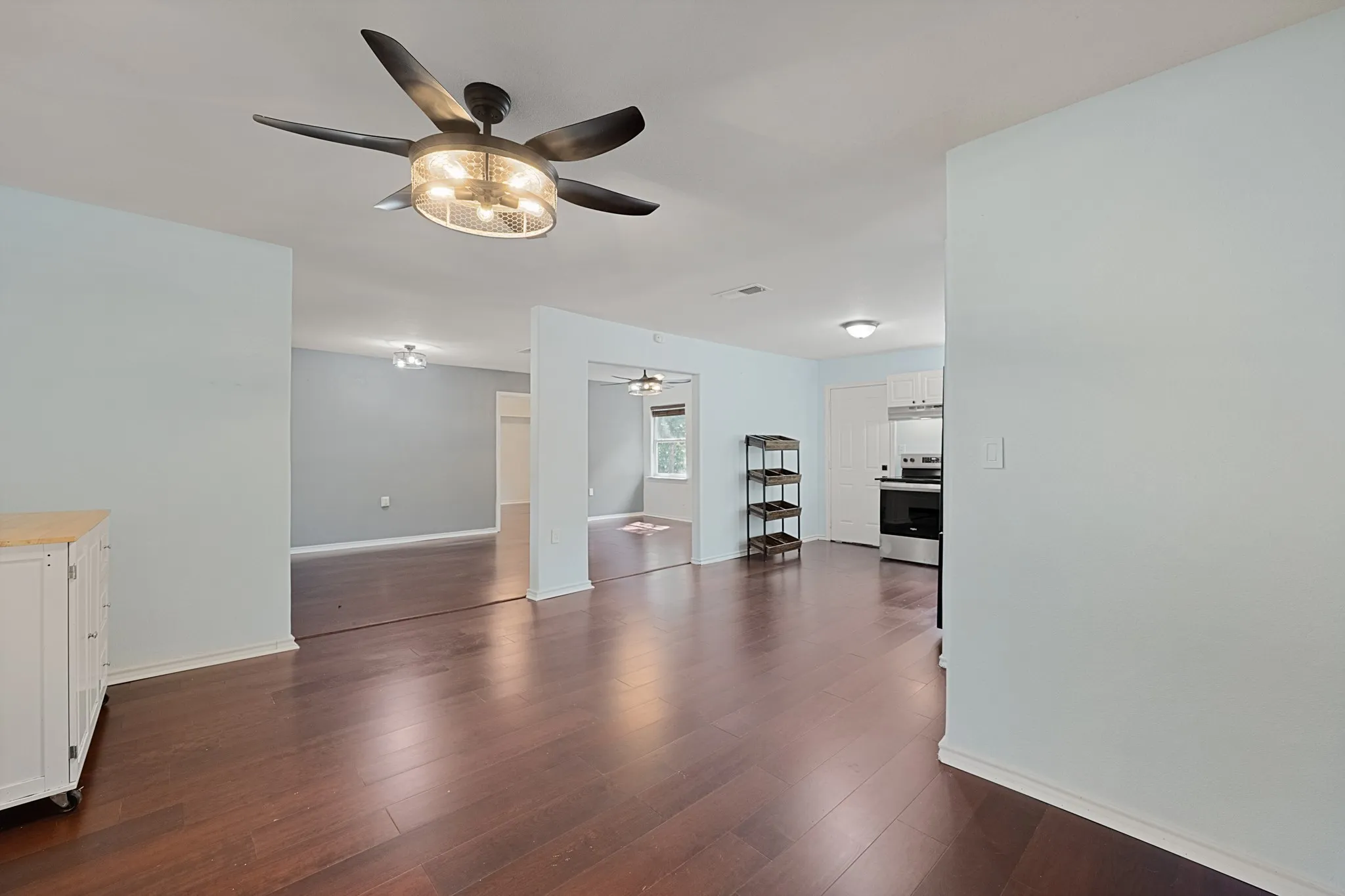 Single Family Residence For Sale in Henderson County , 120 Garner Drive, Mabank, Texas 75156, 3 Bedroom, 2 Bathroom, Garage spaces, 1,375 Sqft, built in 2018, mls#21350734, Real Estate Agent in Mabank, Homes For Sale in Henderson county, Homes For Sale in Mabank, Realtor in Mabank Texas, Real Estate Brokerage Independent Realty Texas, Luminita Cordes Realtor