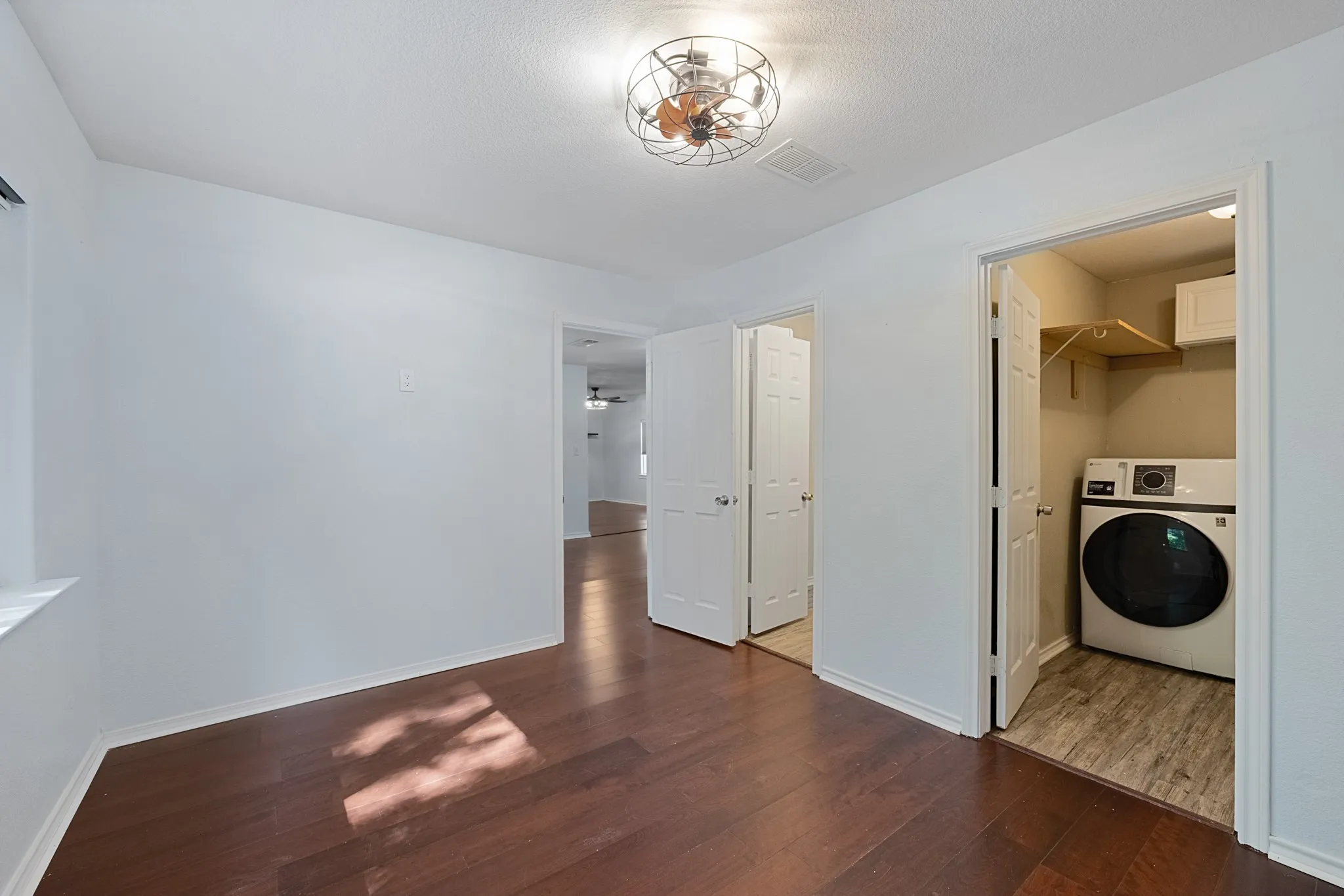 Single Family Residence For Sale in Henderson County , 120 Garner Drive, Mabank, Texas 75156, 3 Bedroom, 2 Bathroom, Garage spaces, 1,375 Sqft, built in 2018, mls#21350734, Real Estate Agent in Mabank, Homes For Sale in Henderson county, Homes For Sale in Mabank, Realtor in Mabank Texas, Real Estate Brokerage Independent Realty Texas, Luminita Cordes Realtor