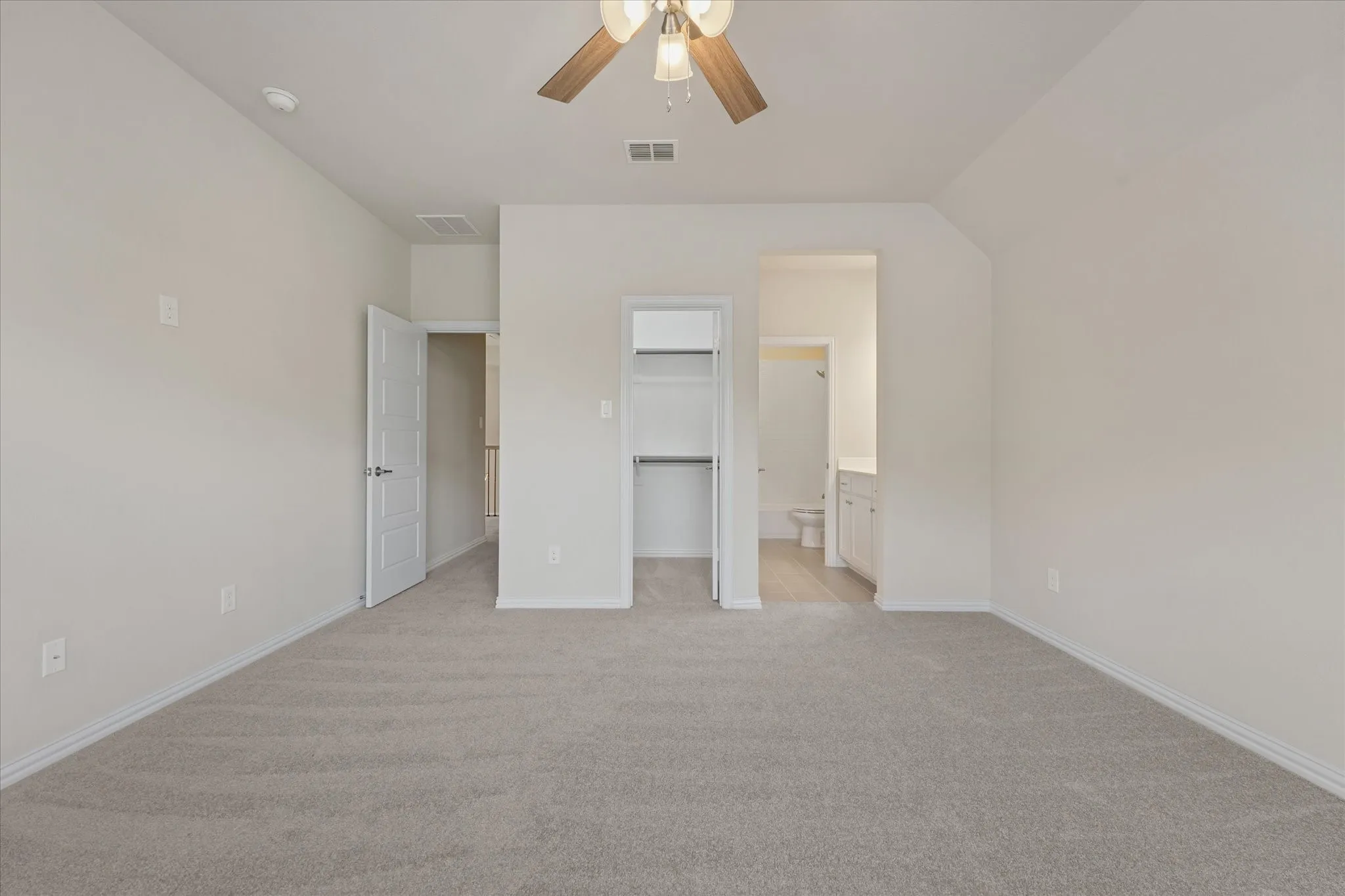 3rd bedroom upstairs