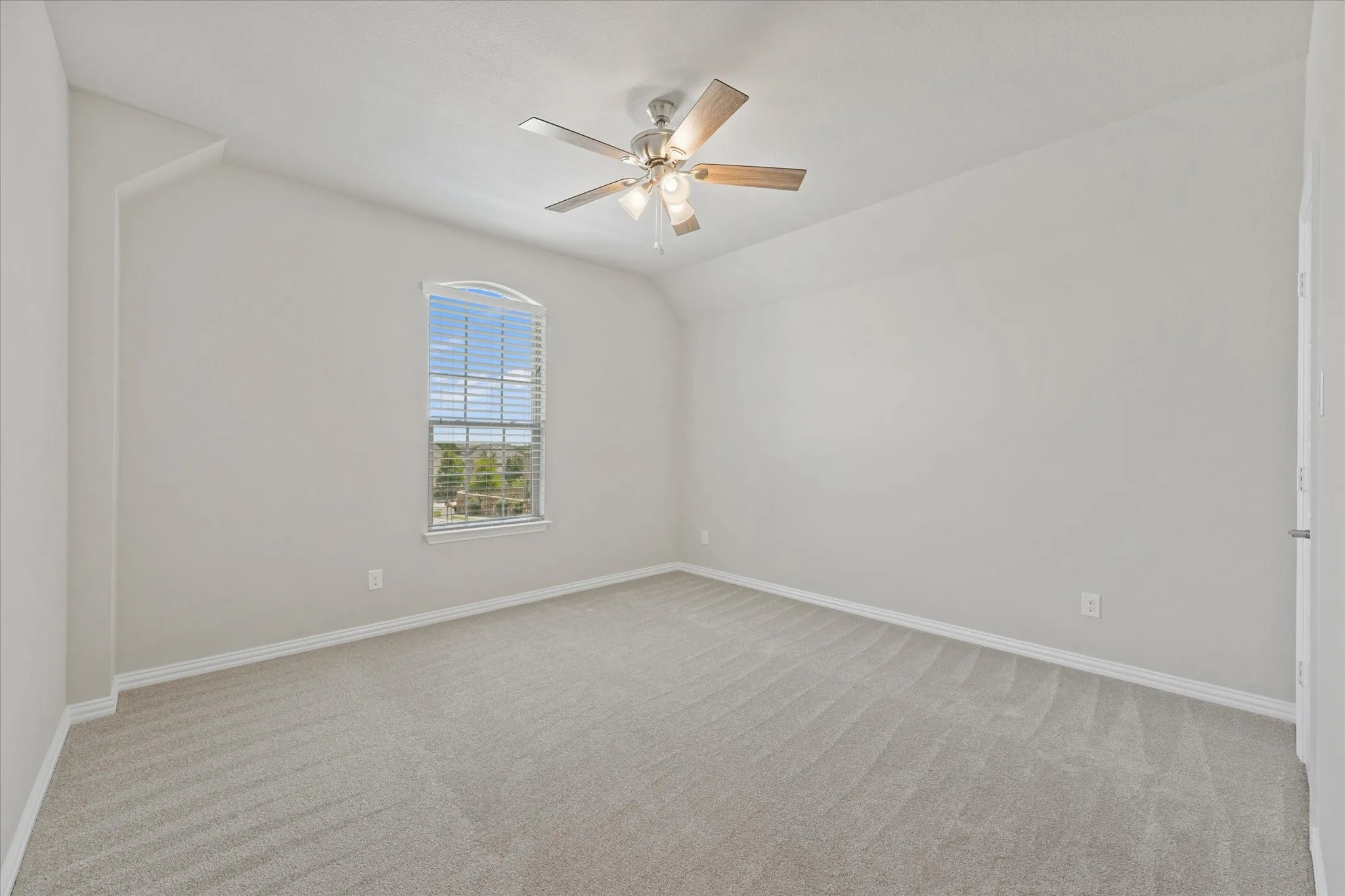 5th bedroom upstairs
