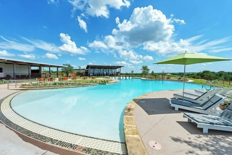 Canyon Falls Amenities Pool 1