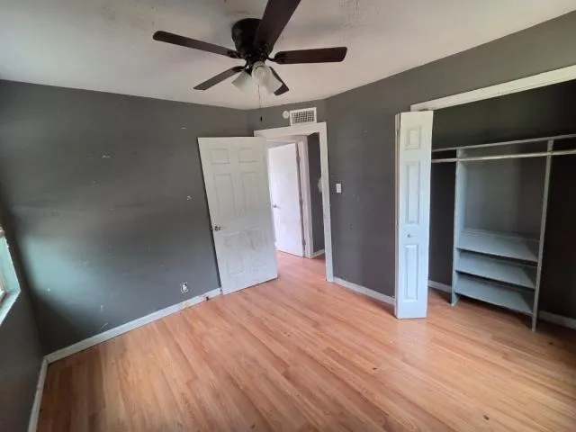 Single Family Residence For Sale in Tarrant County , 5605 Ramey Avenue, Fort Worth, Texas 76112, 3 Bedroom, 2 Bathroom, Garage spaces, 960 Sqft, built in 1956, mls#21350758, Real Estate Agent in Fort Worth, Homes For Sale in Tarrant county, Homes For Sale in Fort Worth, Realtor in Fort Worth Texas, Real Estate Brokerage Independent Realty Texas, Luminita Cordes Realtor