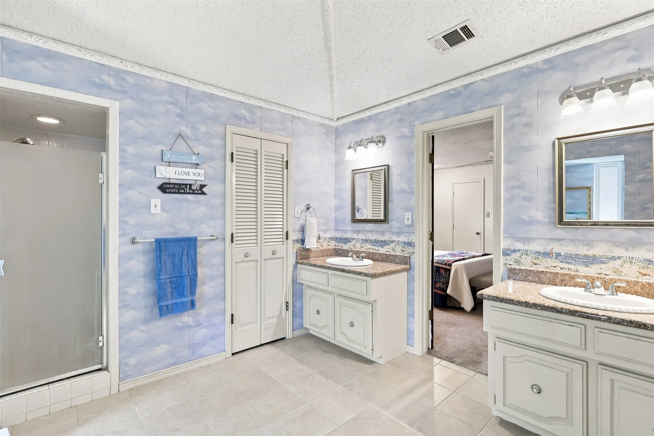 Single Family Residence For Sale in Dallas County , 1718 Merrimac Trail, Garland, Texas 75043, 3 Bedroom, 3 Bathroom, 2 Garage spaces, 2,356 Sqft, built in 1975, mls#21348832, Real Estate Agent in Garland, Homes For Sale in Dallas county, Homes For Sale in Garland, Realtor in Garland Texas, Real Estate Brokerage Independent Realty Texas, Luminita Cordes Realtor