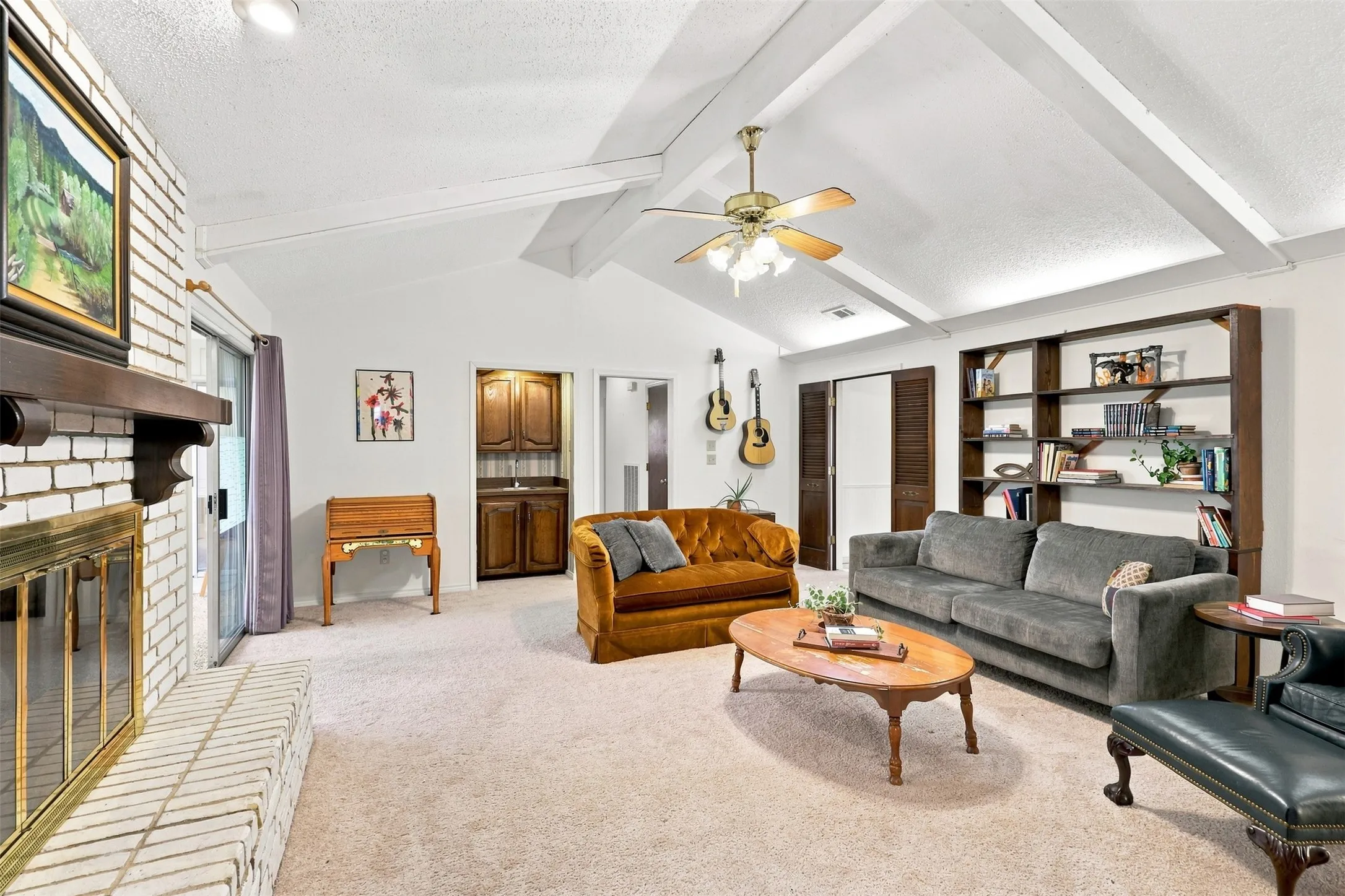 Single Family Residence For Sale in Dallas County , 1718 Merrimac Trail, Garland, Texas 75043, 3 Bedroom, 3 Bathroom, 2 Garage spaces, 2,356 Sqft, built in 1975, mls#21348832, Real Estate Agent in Garland, Homes For Sale in Dallas county, Homes For Sale in Garland, Realtor in Garland Texas, Real Estate Brokerage Independent Realty Texas, Luminita Cordes Realtor