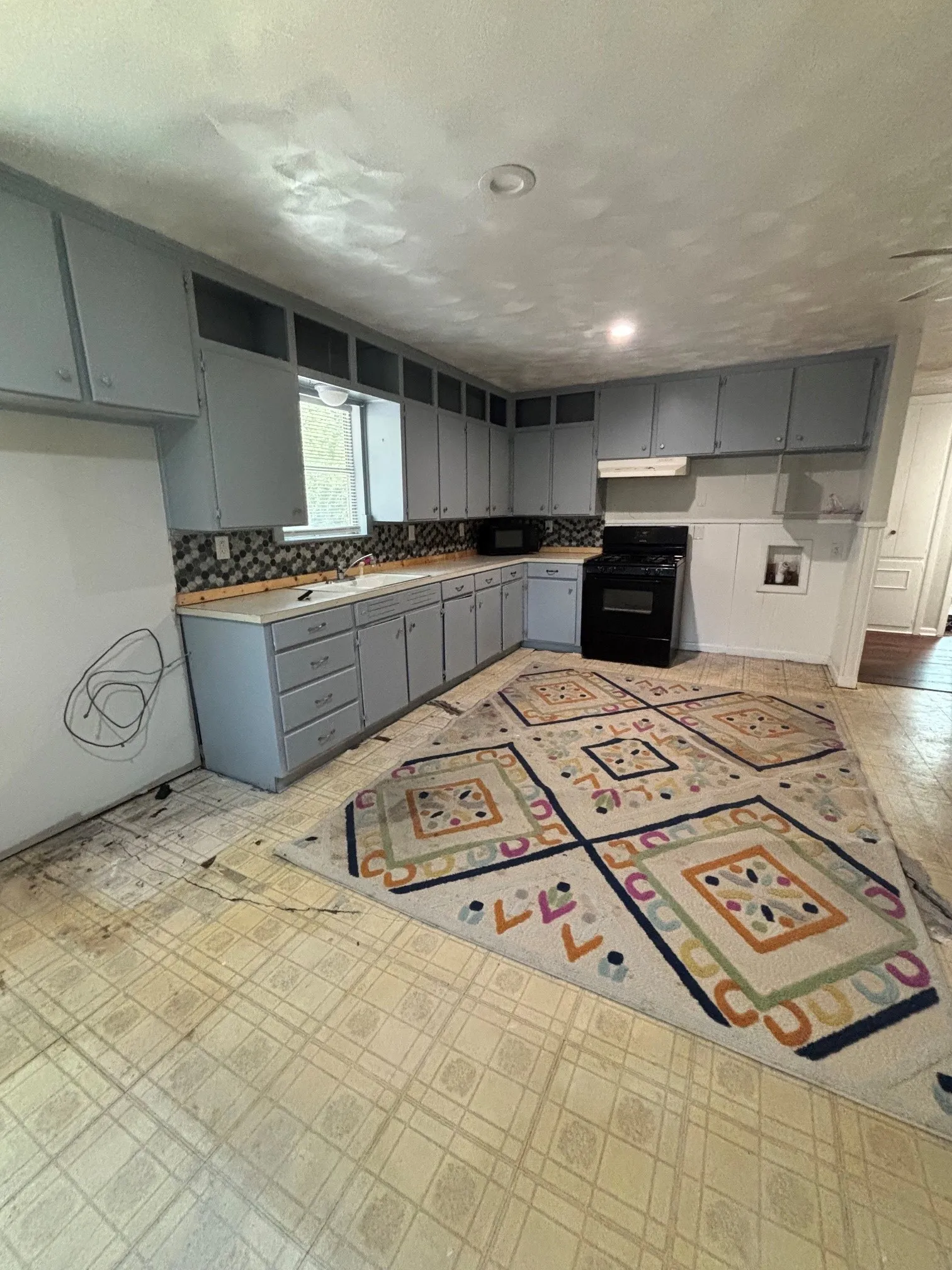 Single Family Residence For Sale in Denton County , 1204 Stuart Road, Denton, Texas 76209, 3 Bedroom, 1 Bathroom, 1 Garage spaces, 1,117 Sqft, built in 1959, mls#21341320, Real Estate Agent in Denton, Homes For Sale in Denton county, Homes For Sale in Denton, Realtor in Denton Texas, Real Estate Brokerage Independent Realty Texas, Luminita Cordes Realtor