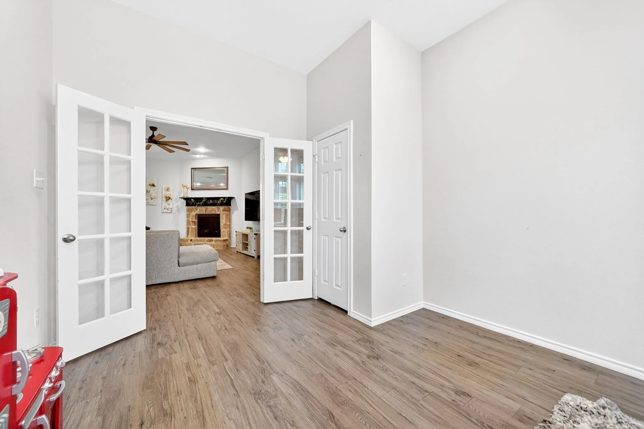 Single Family Residence For Rent in Rockwall County , 1175 Waterscape Boulevard, Royse City, Texas 75189, 4 Bedroom, 2 Bathroom, 2 Garage spaces, 2,299 Sqft, built in 2018, mls#21350251, Real Estate Agent in Royse City, Homes For Rent in Rockwall county, Homes For Rent in Royse City, Realtor in Royse City Texas, Real Estate Brokerage Independent Realty Texas, Luminita Cordes Realtor