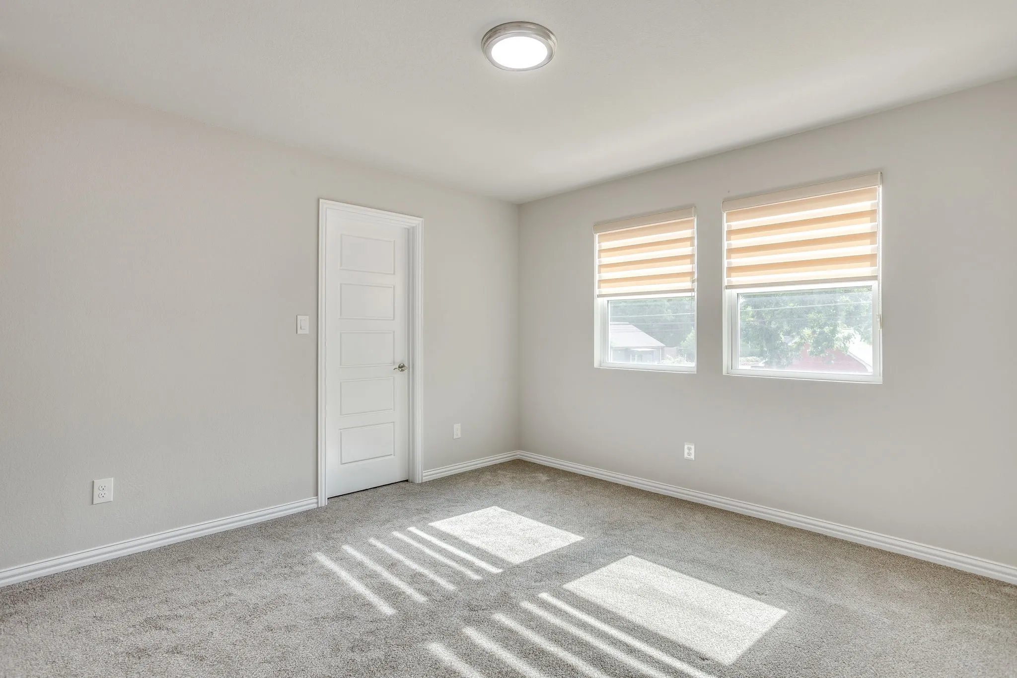Duplex For Rent in Tarrant County , 933 River Road, Fort Worth, Texas 76114, 3 Bedroom, 3 Bathroom, Garage spaces, 1,448 Sqft, built in 2024, mls#21350755, Real Estate Agent in Fort Worth, Homes For Rent in Tarrant county, Homes For Rent in Fort Worth, Realtor in Fort Worth Texas, Real Estate Brokerage Independent Realty Texas, Luminita Cordes Realtor