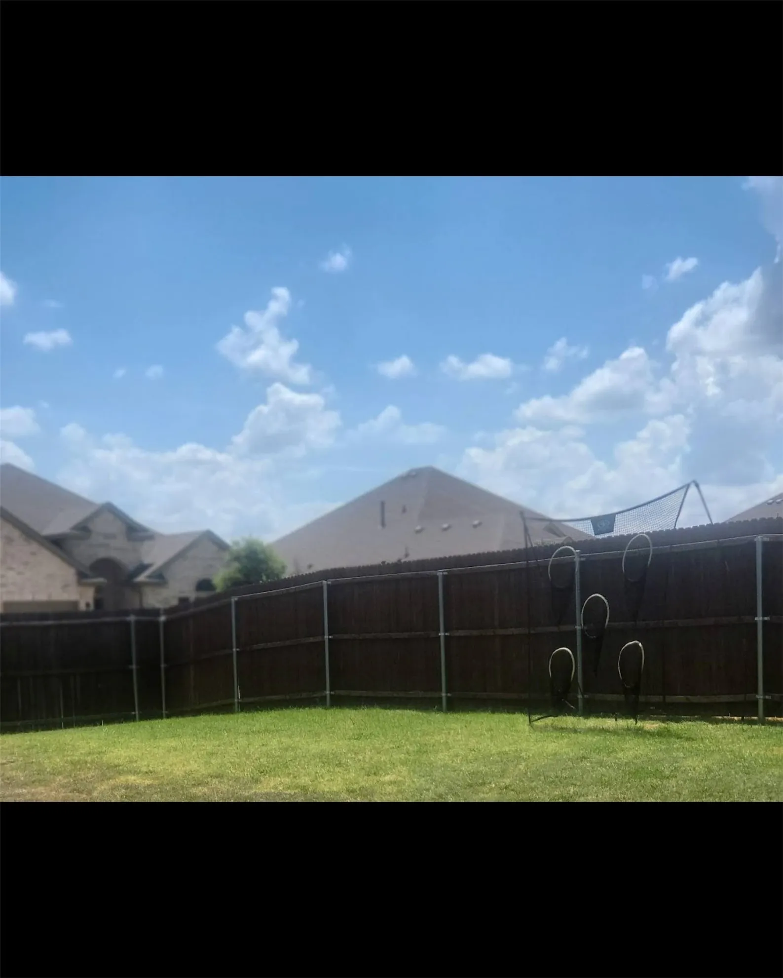 Single Family Residence For Sale in Ellis County , 3403 April Breeze, Grand Prairie, Texas 76065, 4 Bedroom, 3 Bathroom, 2 Garage spaces, 2,603 Sqft, built in 2021, mls#21350764, Real Estate Agent in Grand Prairie, Homes For Sale in Ellis county, Homes For Sale in Grand Prairie, Realtor in Grand Prairie Texas, Real Estate Brokerage Independent Realty Texas, Luminita Cordes Realtor
