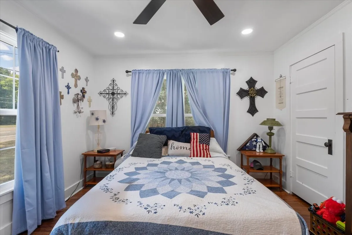 Single Family Residence For Sale in Wood County , 1241 N Beaulah Street, Hawkins, Texas 75765, 2 Bedroom, 2 Bathroom, 1 Garage spaces, 1,248 Sqft, built in 0, mls#21350766, Real Estate Agent in Hawkins, Homes For Sale in Wood county, Homes For Sale in Hawkins, Realtor in Hawkins Texas, Real Estate Brokerage Independent Realty Texas, Luminita Cordes Realtor