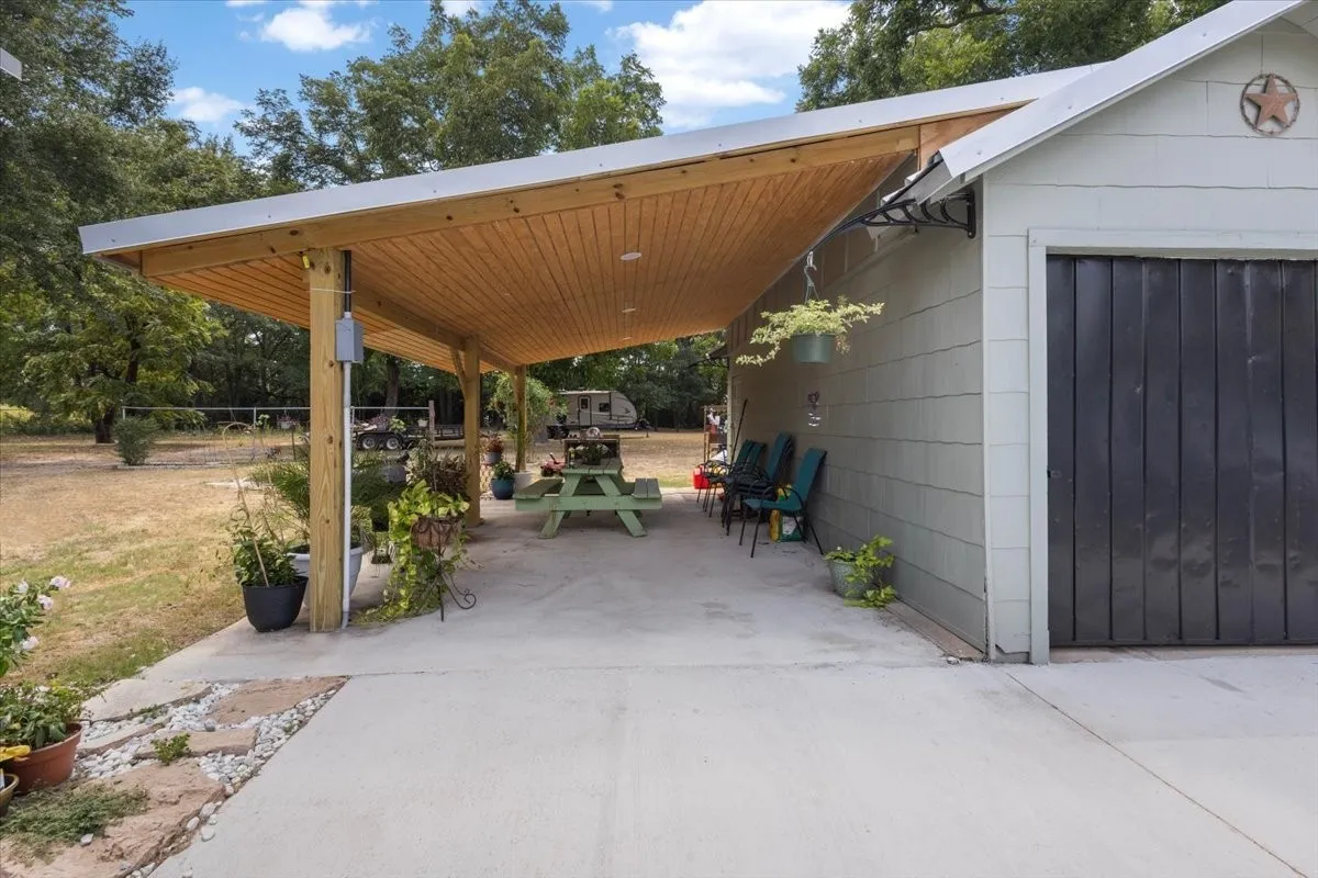 Single Family Residence For Sale in Wood County , 1241 N Beaulah Street, Hawkins, Texas 75765, 2 Bedroom, 2 Bathroom, 1 Garage spaces, 1,248 Sqft, built in 0, mls#21350766, Real Estate Agent in Hawkins, Homes For Sale in Wood county, Homes For Sale in Hawkins, Realtor in Hawkins Texas, Real Estate Brokerage Independent Realty Texas, Luminita Cordes Realtor