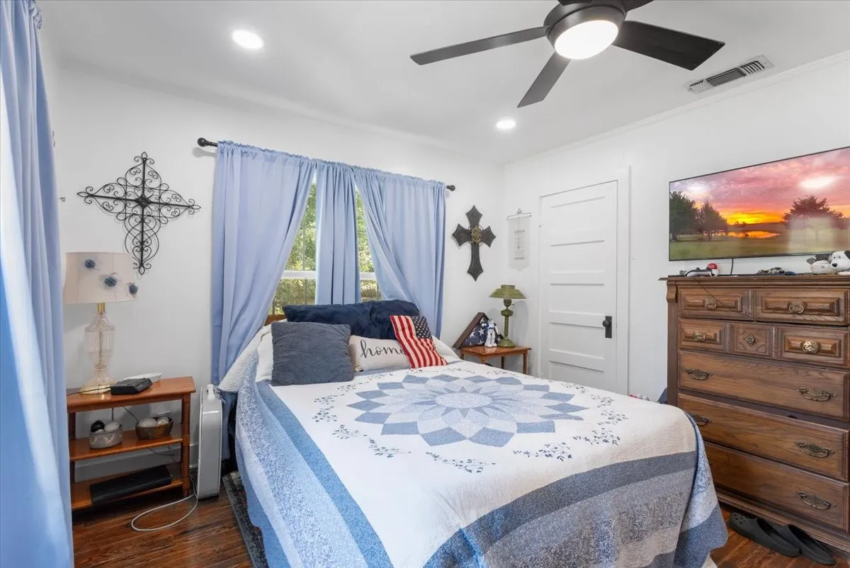 Single Family Residence For Sale in Wood County , 1241 N Beaulah Street, Hawkins, Texas 75765, 2 Bedroom, 2 Bathroom, 1 Garage spaces, 1,248 Sqft, built in 0, mls#21350766, Real Estate Agent in Hawkins, Homes For Sale in Wood county, Homes For Sale in Hawkins, Realtor in Hawkins Texas, Real Estate Brokerage Independent Realty Texas, Luminita Cordes Realtor