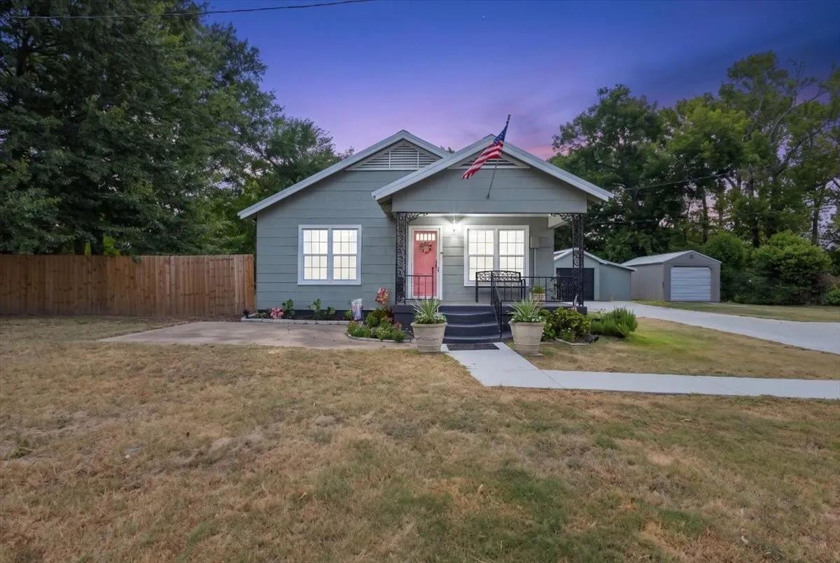 Single Family Residence For Sale in Wood County , 1241 N Beaulah Street, Hawkins, Texas 75765, 2 Bedroom, 2 Bathroom, 1 Garage spaces, 1,248 Sqft, built in 0, mls#21350766, Real Estate Agent in Hawkins, Homes For Sale in Wood county, Homes For Sale in Hawkins, Realtor in Hawkins Texas, Real Estate Brokerage Independent Realty Texas, Luminita Cordes Realtor