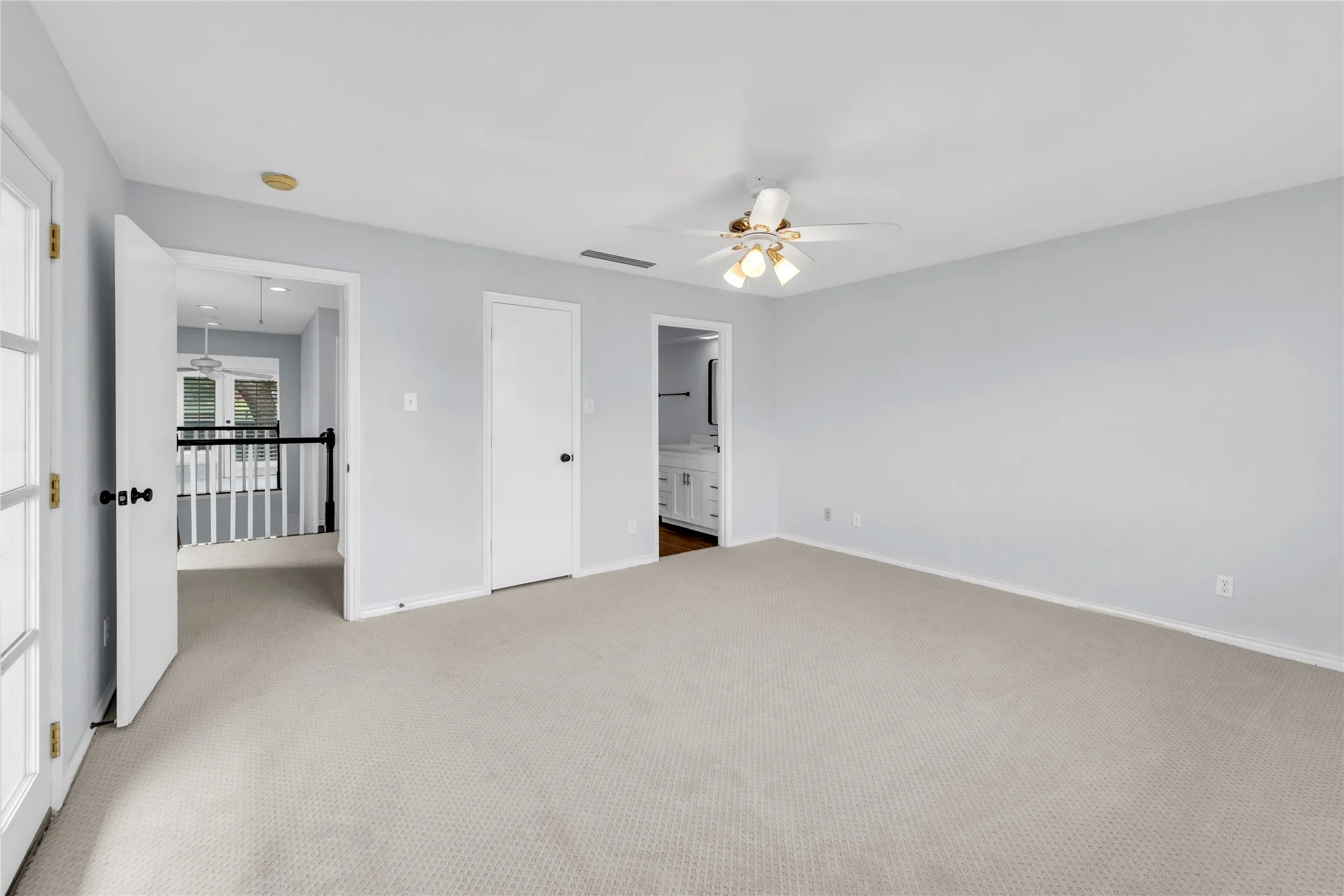 Townhouse For Rent in Rockwall County , 3109 Lakeside Drive, Rockwall, Texas 75087, 2 Bedroom, 2 Bathroom, 1 Garage spaces, 1,780 Sqft, built in 1976, mls#21350752, Real Estate Agent in Rockwall, Homes For Rent in Rockwall county, Homes For Rent in Rockwall, Realtor in Rockwall Texas, Real Estate Brokerage Independent Realty Texas, Luminita Cordes Realtor