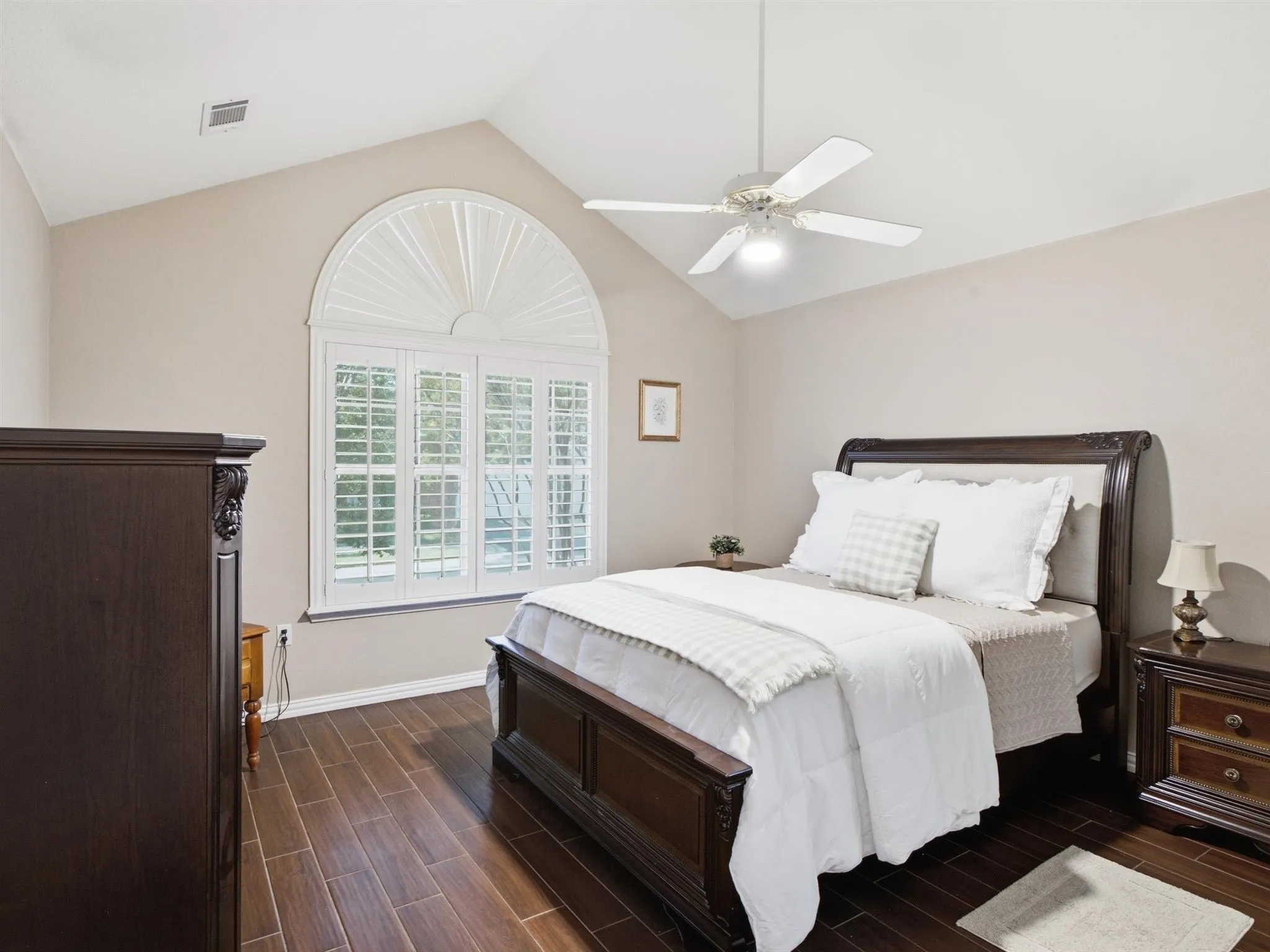 Condominium For Sale in Tarrant County , 2305 Jennifer Lane, Bedford, Texas 76021, 2 Bedroom, 2 Bathroom, 2 Garage spaces, 1,542 Sqft, built in 1999, mls#21350746, Real Estate Agent in Bedford, Homes For Sale in Tarrant county, Homes For Sale in Bedford, Realtor in Bedford Texas, Real Estate Brokerage Independent Realty Texas, Luminita Cordes Realtor
