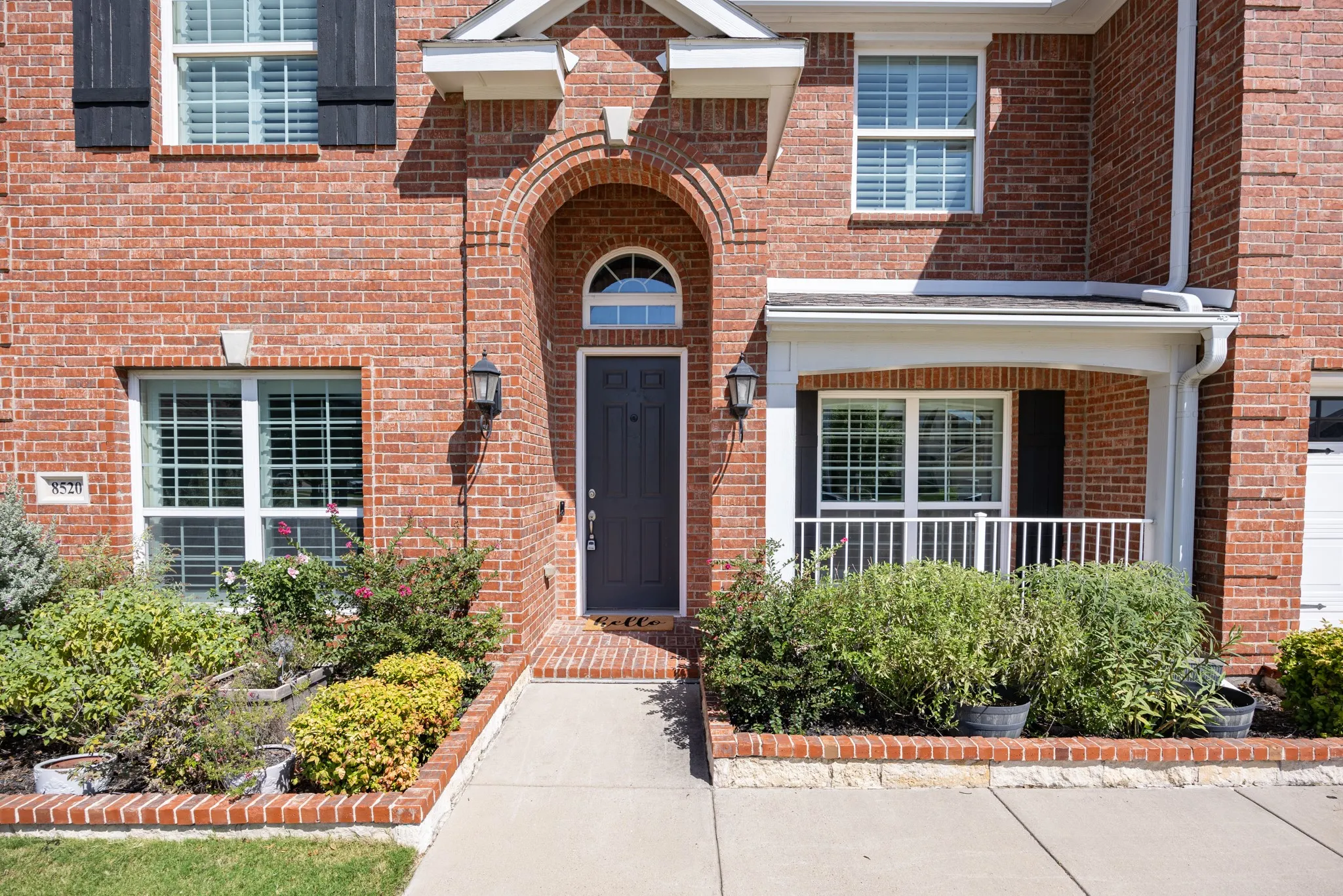 Single Family Residence For Sale in Tarrant County , 8520 Pinewood Drive, Fort Worth, Texas 76123, 4 Bedroom, 4 Bathroom, 2 Garage spaces, 3,637 Sqft, built in 2017, mls#21350779, Real Estate Agent in Fort Worth, Homes For Sale in Tarrant county, Homes For Sale in Fort Worth, Realtor in Fort Worth Texas, Real Estate Brokerage Independent Realty Texas, Luminita Cordes Realtor