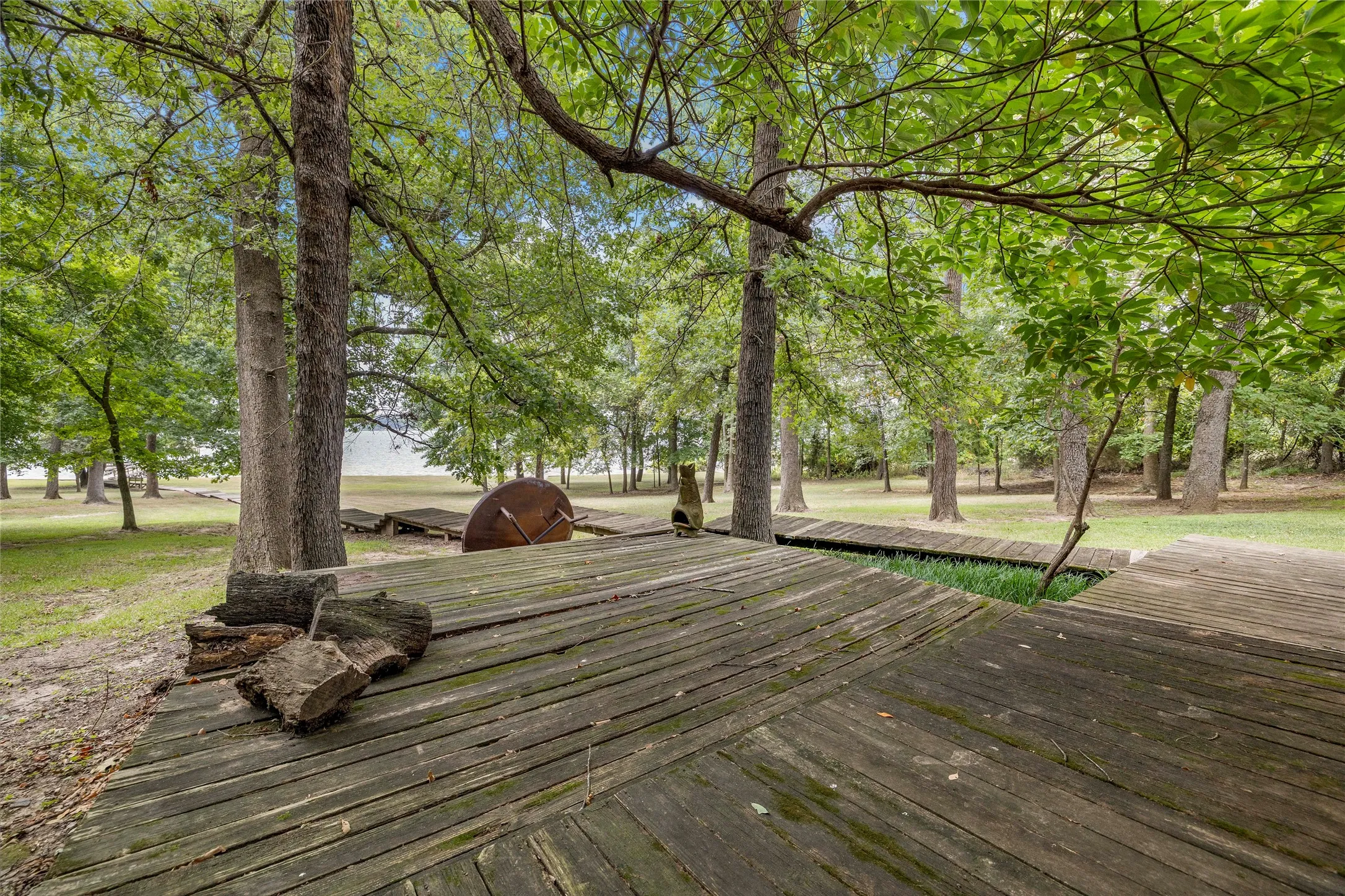 Single Family Residence For Sale in Wood County , 680 Private Rd 5860, Yantis, Texas 75497, 3 Bedroom, 2 Bathroom, 1 Garage spaces, 1,677 Sqft, built in 1990, mls#21350627, Real Estate Agent in Yantis, Homes For Sale in Wood county, Homes For Sale in Yantis, Realtor in Yantis Texas, Real Estate Brokerage Independent Realty Texas, Luminita Cordes Realtor