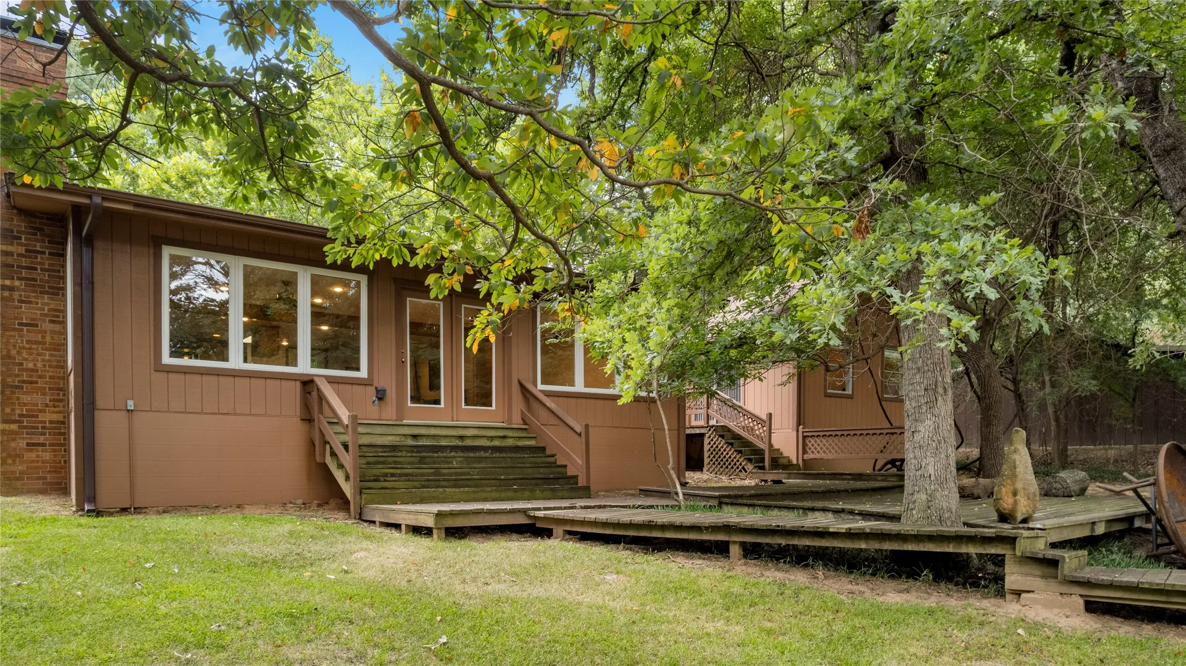 Single Family Residence For Sale in Wood County , 680 Private Rd 5860, Yantis, Texas 75497, 3 Bedroom, 2 Bathroom, 1 Garage spaces, 1,677 Sqft, built in 1990, mls#21350627, Real Estate Agent in Yantis, Homes For Sale in Wood county, Homes For Sale in Yantis, Realtor in Yantis Texas, Real Estate Brokerage Independent Realty Texas, Luminita Cordes Realtor
