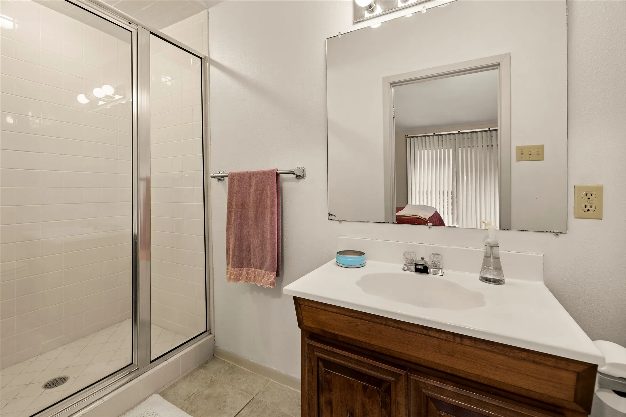 Single Family Residence For Sale in Wood County , 680 Private Rd 5860, Yantis, Texas 75497, 3 Bedroom, 2 Bathroom, 1 Garage spaces, 1,677 Sqft, built in 1990, mls#21350627, Real Estate Agent in Yantis, Homes For Sale in Wood county, Homes For Sale in Yantis, Realtor in Yantis Texas, Real Estate Brokerage Independent Realty Texas, Luminita Cordes Realtor