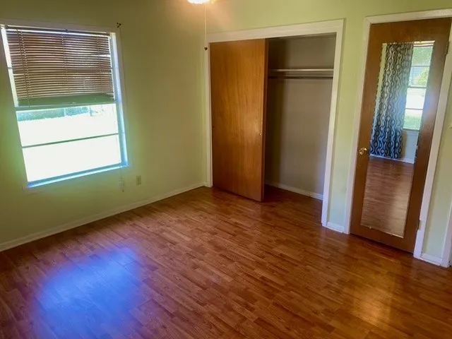 Single Family Residence For Rent in Burnet County , 720 N West Street, Burnet, Texas 78611, 2 Bedroom, 2 Bathroom, 1 Garage spaces, 1,668 Sqft, built in 1969, mls#21350784, Real Estate Agent in Burnet, Homes For Rent in Burnet county, Homes For Rent in Burnet, Realtor in Burnet Texas, Real Estate Brokerage Independent Realty Texas, Luminita Cordes Realtor