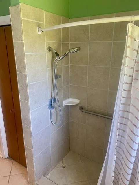 Single Family Residence For Rent in Burnet County , 720 N West Street, Burnet, Texas 78611, 2 Bedroom, 2 Bathroom, 1 Garage spaces, 1,668 Sqft, built in 1969, mls#21350784, Real Estate Agent in Burnet, Homes For Rent in Burnet county, Homes For Rent in Burnet, Realtor in Burnet Texas, Real Estate Brokerage Independent Realty Texas, Luminita Cordes Realtor