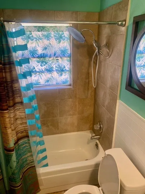Single Family Residence For Rent in Burnet County , 720 N West Street, Burnet, Texas 78611, 2 Bedroom, 2 Bathroom, 1 Garage spaces, 1,668 Sqft, built in 1969, mls#21350784, Real Estate Agent in Burnet, Homes For Rent in Burnet county, Homes For Rent in Burnet, Realtor in Burnet Texas, Real Estate Brokerage Independent Realty Texas, Luminita Cordes Realtor