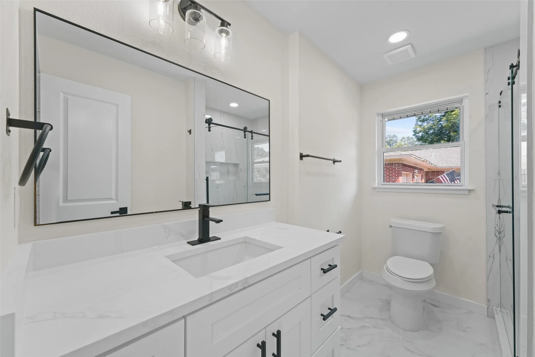 Single Family Residence For Sale in Dallas County , 1710 patricia, Garland, Texas 75042, 3 Bedroom, 2 Bathroom, 2 Garage spaces, 1,332 Sqft, built in 1953, mls#21350785, Real Estate Agent in Garland, Homes For Sale in Dallas county, Homes For Sale in Garland, Realtor in Garland Texas, Real Estate Brokerage Independent Realty Texas, Luminita Cordes Realtor