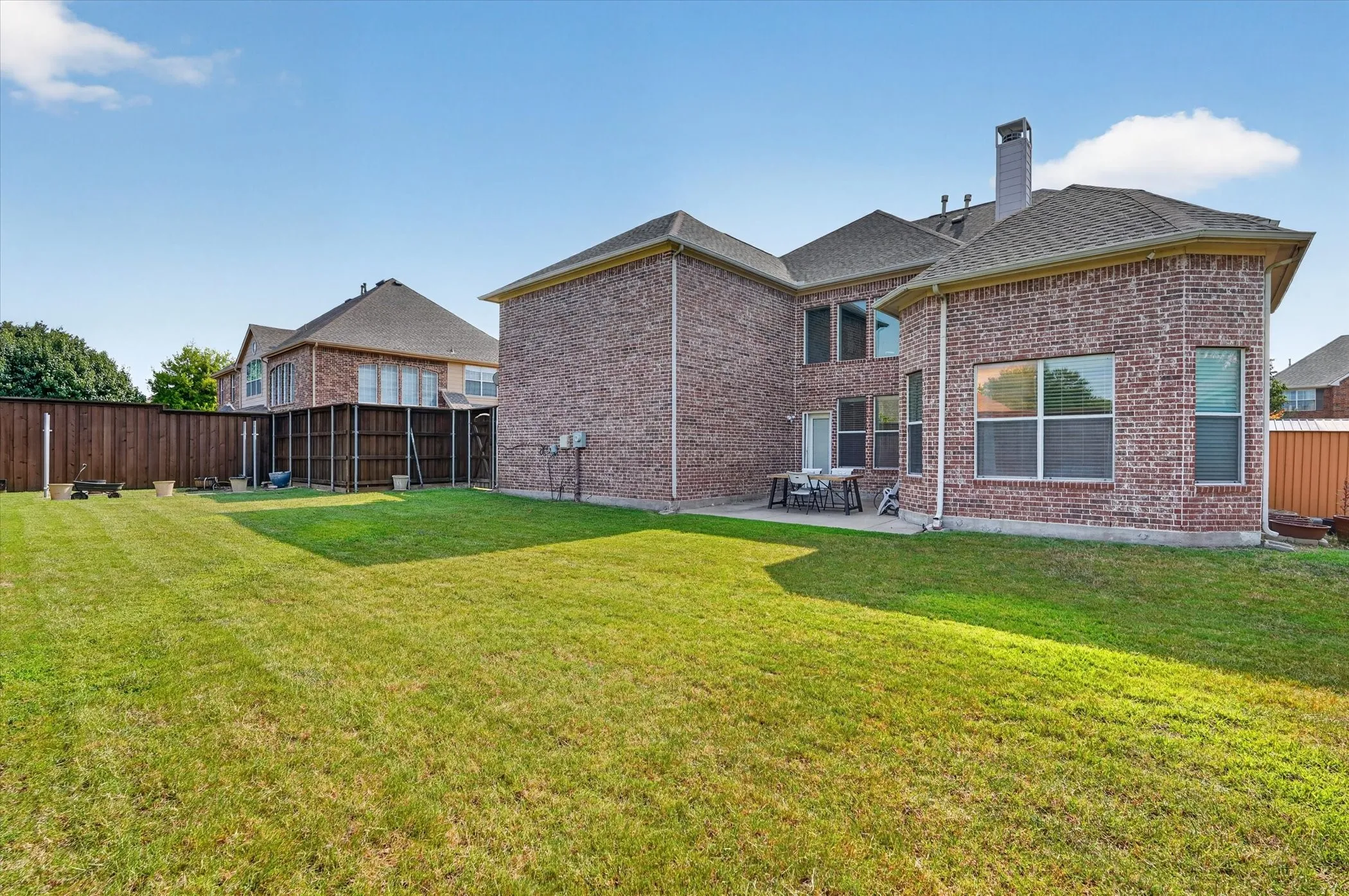 Single Family Residence For Rent in Collin County , 822 Shadybrook Drive, Murphy, Texas 75094, 5 Bedroom, 5 Bathroom, 2 Garage spaces, 3,738 Sqft, built in 2003, mls#21347423, Real Estate Agent in Murphy, Homes For Rent in Collin county, Homes For Rent in Murphy, Realtor in Murphy Texas, Real Estate Brokerage Independent Realty Texas, Luminita Cordes Realtor