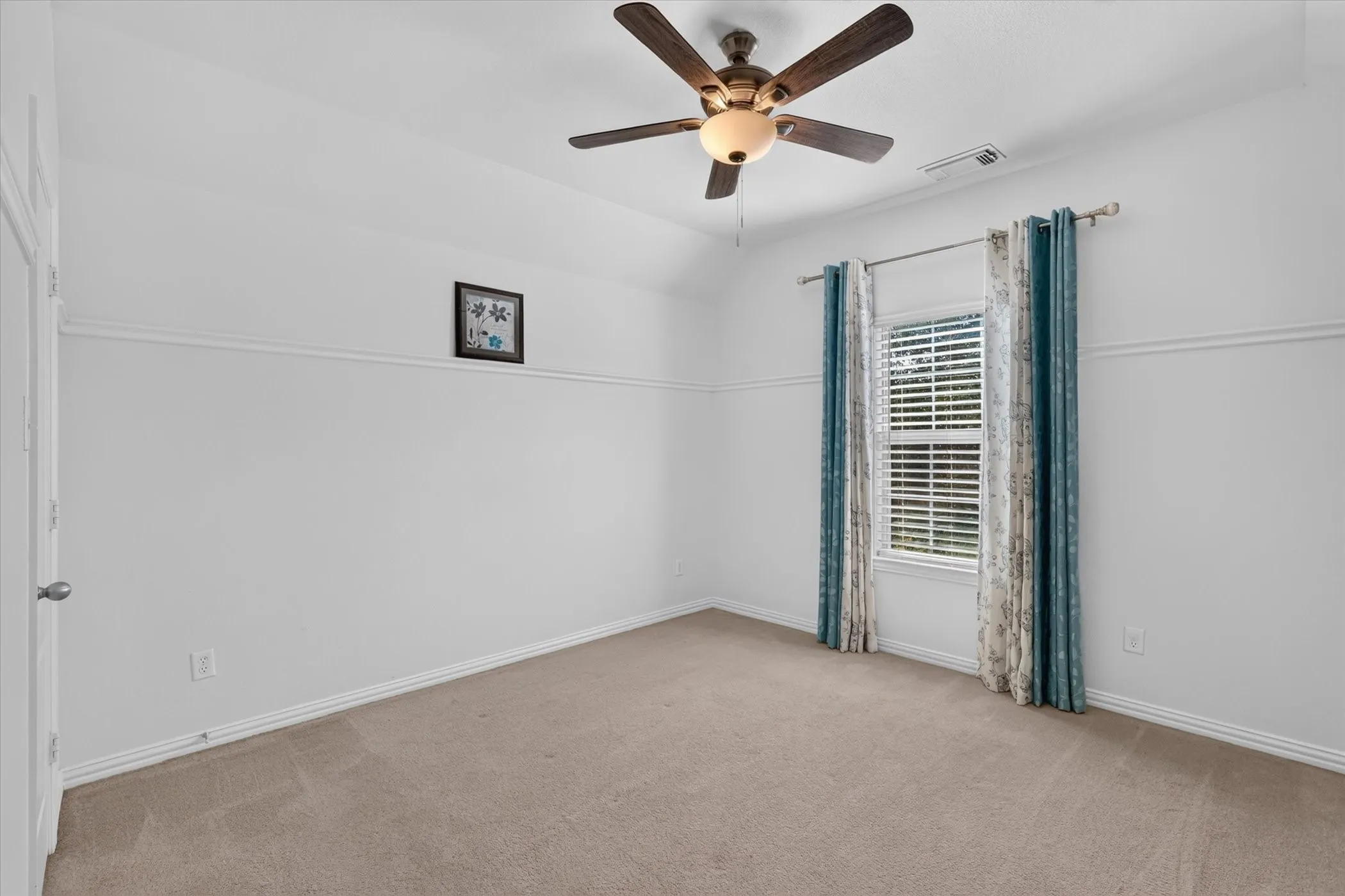 Single Family Residence For Rent in Collin County , 822 Shadybrook Drive, Murphy, Texas 75094, 5 Bedroom, 5 Bathroom, 2 Garage spaces, 3,738 Sqft, built in 2003, mls#21347423, Real Estate Agent in Murphy, Homes For Rent in Collin county, Homes For Rent in Murphy, Realtor in Murphy Texas, Real Estate Brokerage Independent Realty Texas, Luminita Cordes Realtor