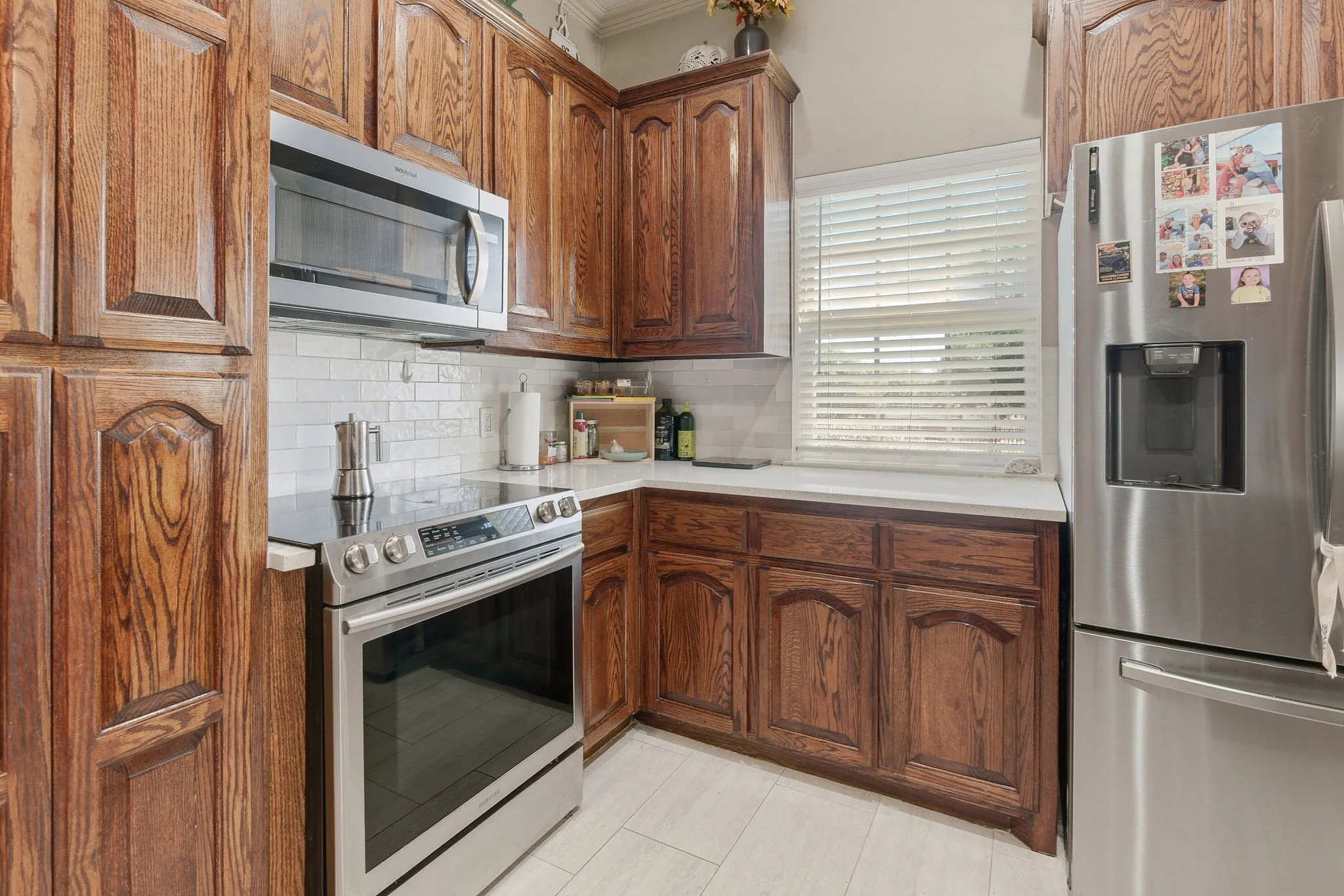 Single Family Residence For Sale in Grayson County , 2474 Mc Connell Road, Gunter, Texas 75058, 3 Bedroom, 3 Bathroom, 3 Garage spaces, 3,191 Sqft, built in 2003, mls#21350763, Real Estate Agent in Gunter, Homes For Sale in Grayson county, Homes For Sale in Gunter, Realtor in Gunter Texas, Real Estate Brokerage Independent Realty Texas, Luminita Cordes Realtor
