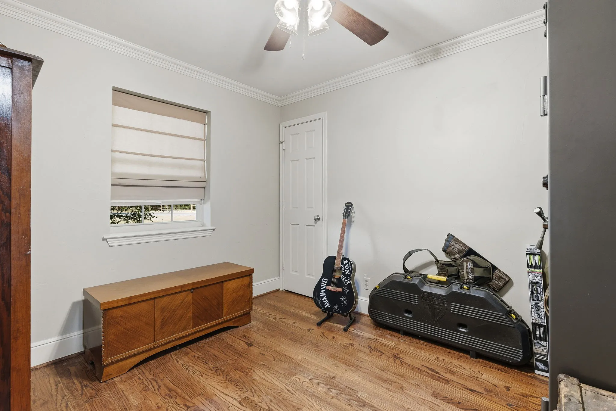 Single Family Residence For Sale in Grayson County , 2474 Mc Connell Road, Gunter, Texas 75058, 3 Bedroom, 3 Bathroom, 3 Garage spaces, 3,191 Sqft, built in 2003, mls#21350763, Real Estate Agent in Gunter, Homes For Sale in Grayson county, Homes For Sale in Gunter, Realtor in Gunter Texas, Real Estate Brokerage Independent Realty Texas, Luminita Cordes Realtor